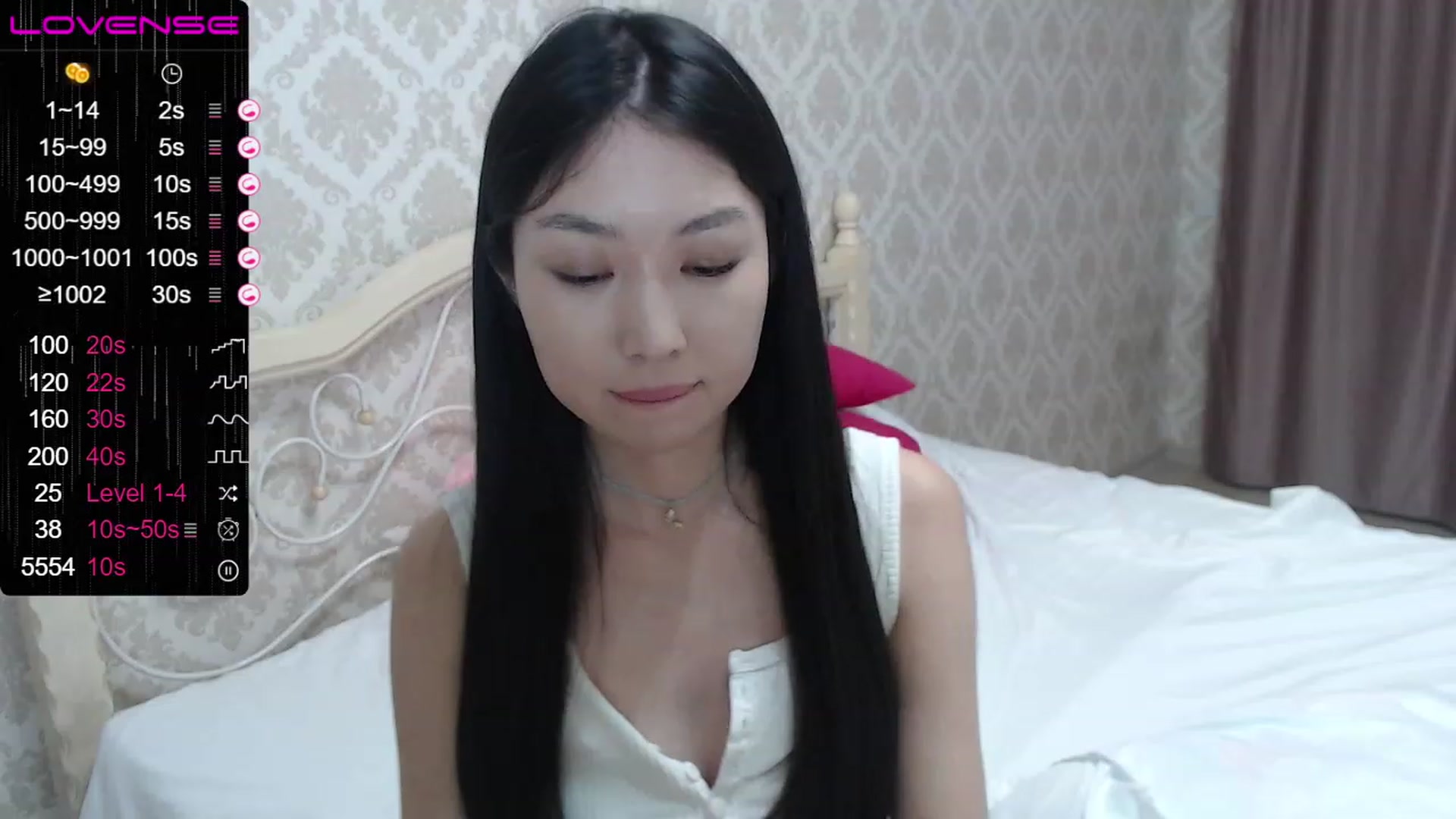 Gallery image thumbnail from blackfoxi's myfreecams stream on, 05/18/2023, 16:38 image 18 of 20