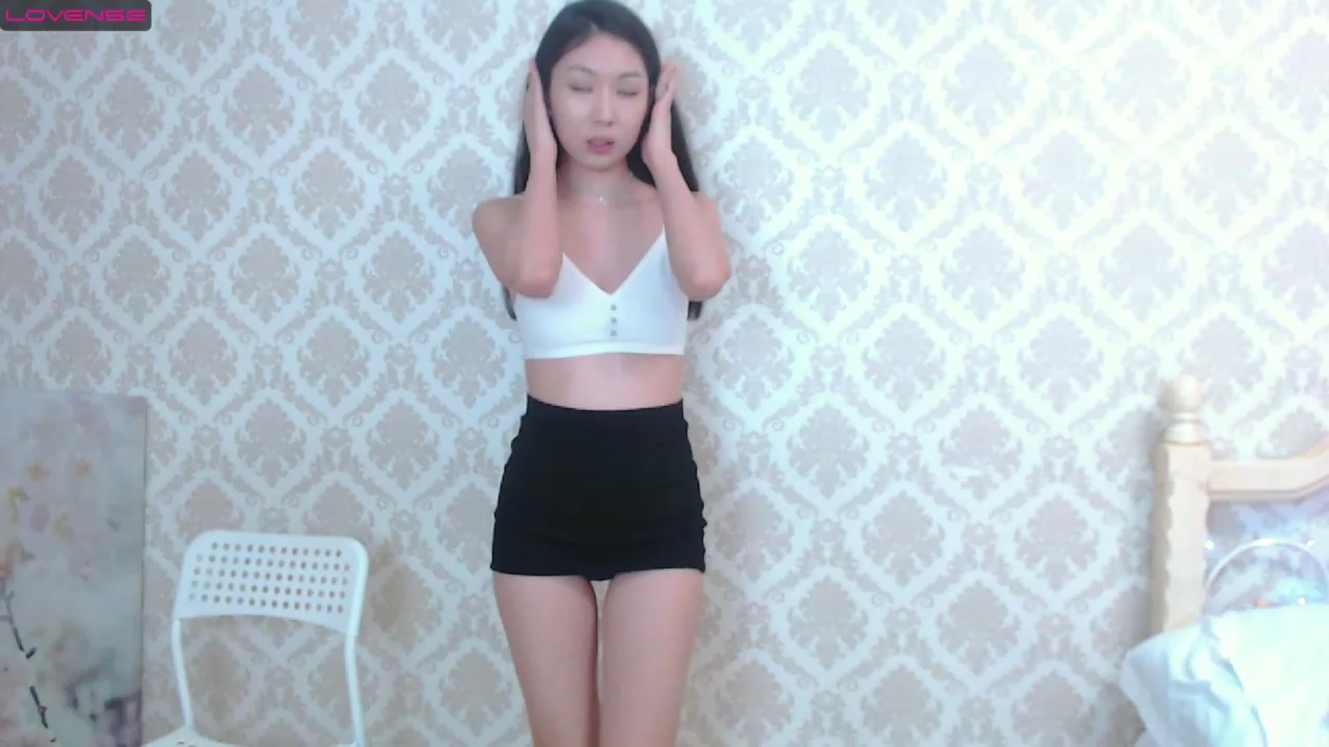 Gallery image thumbnail from blackfoxi's myfreecams stream on, 05/20/2023, 12:16 image 8 of 20
