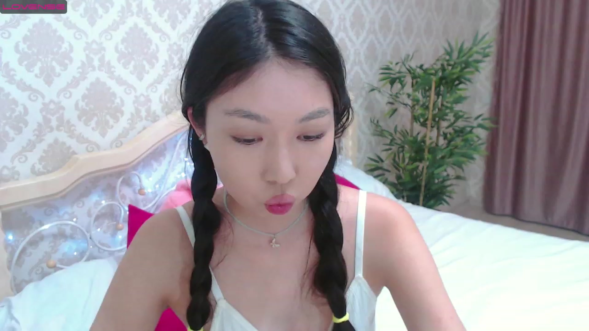 Gallery image thumbnail from blackfoxi's myfreecams stream on, 05/20/2023, 12:16 image 20 of 20