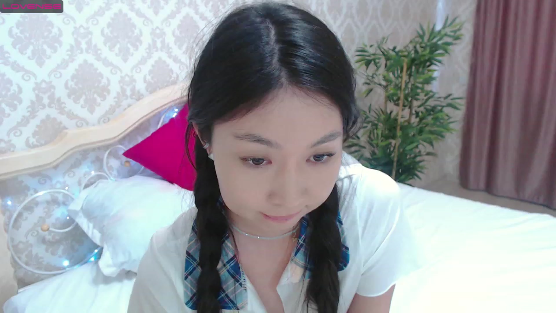 Gallery image thumbnail from blackfoxi's myfreecams stream on, 05/20/2023, 13:20 image 6 of 20