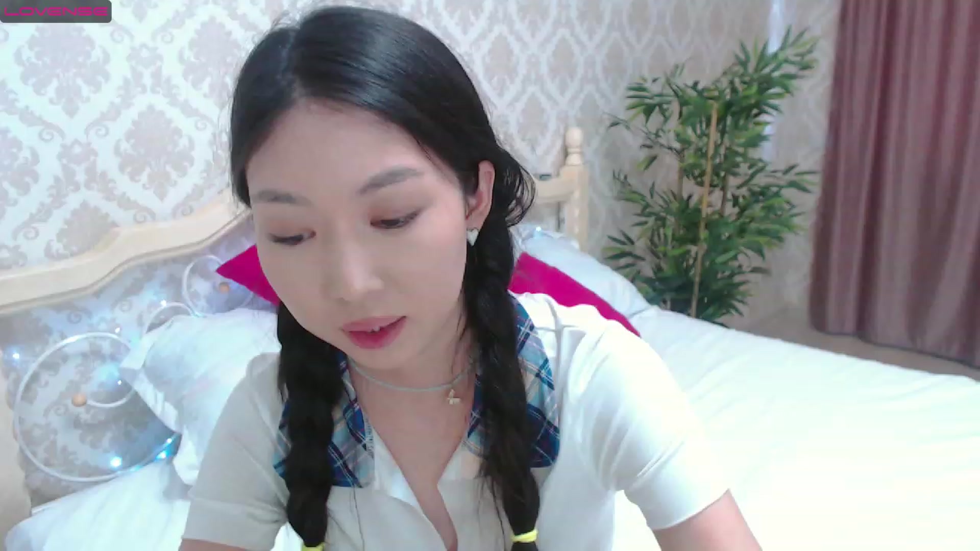 Gallery image thumbnail from blackfoxi's myfreecams stream on, 05/20/2023, 13:20 image 2 of 20
