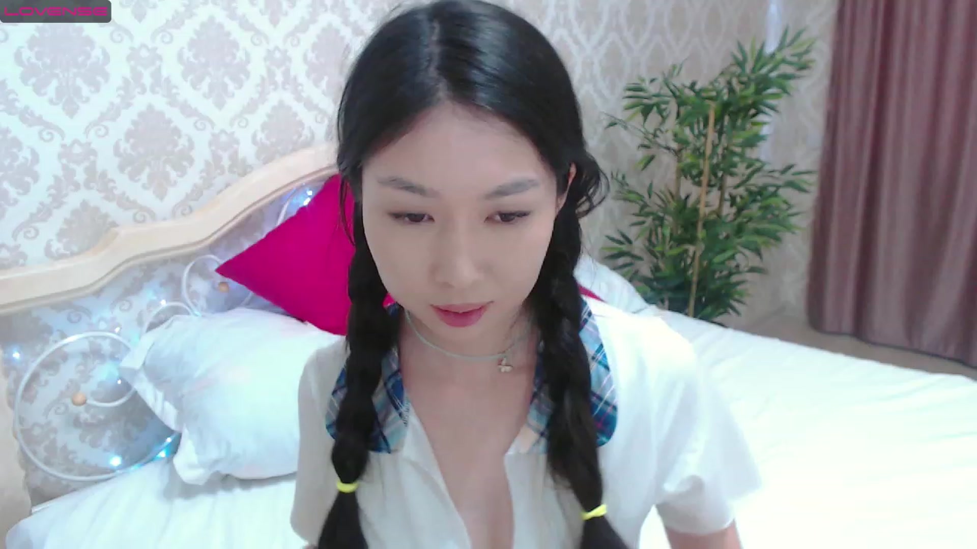 Gallery image thumbnail from blackfoxi's myfreecams stream on, 05/20/2023, 13:20 image 14 of 20