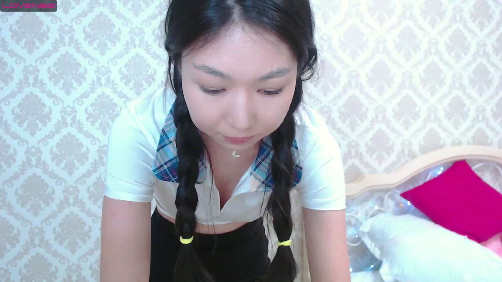 Gallery image thumbnail from blackfoxi's myfreecams stream on, 05/20/2023, 15:22 image 4 of 20