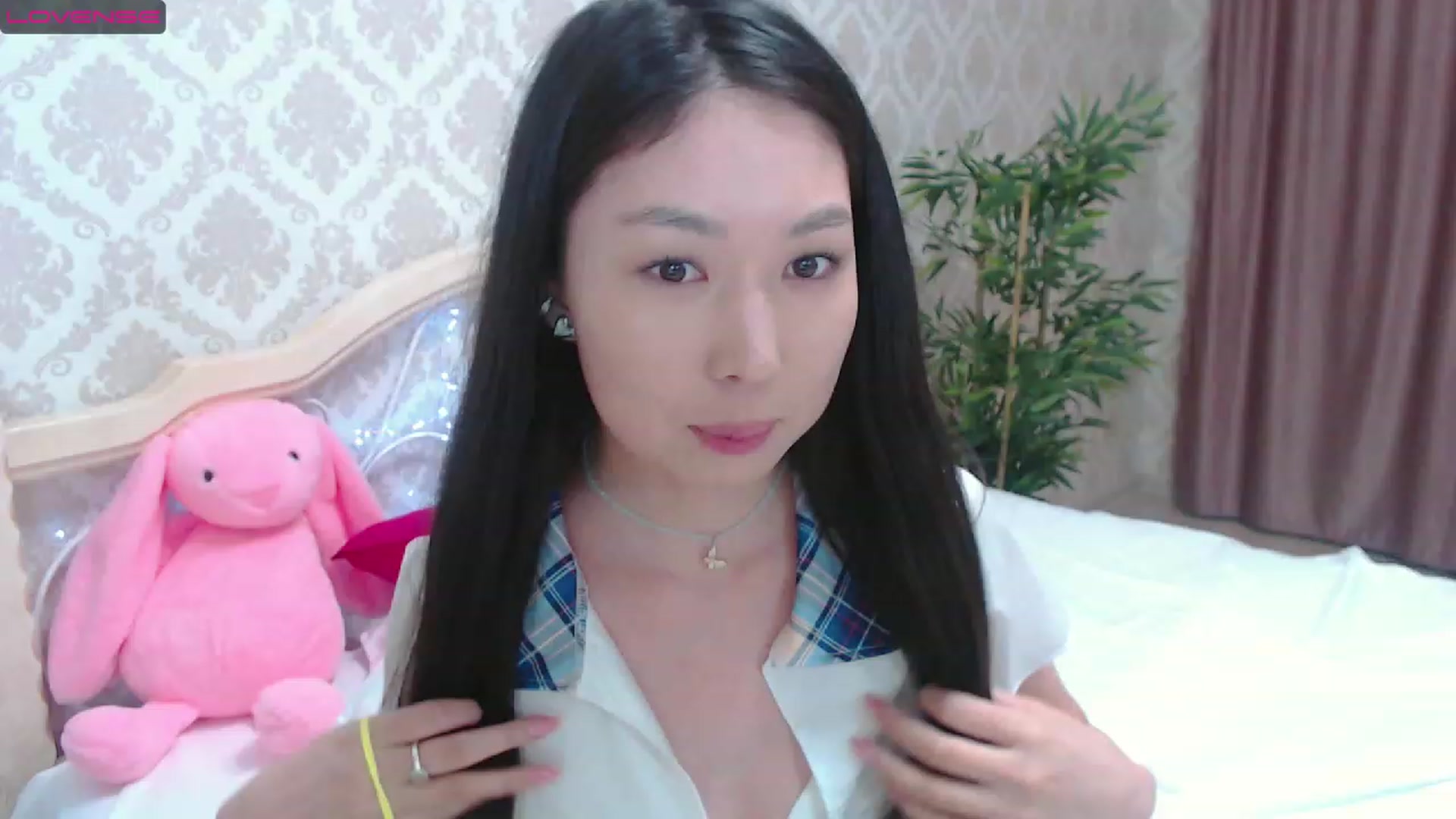 Gallery image thumbnail from blackfoxi's myfreecams stream on, 05/20/2023, 17:39 image 17 of 20