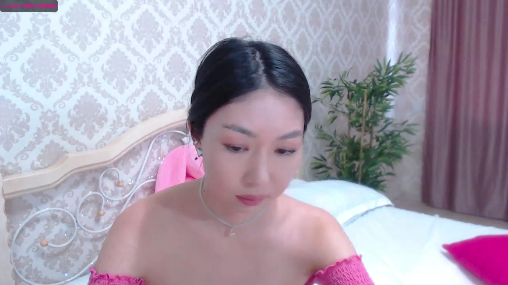 Gallery image thumbnail from blackfoxi's myfreecams stream on, 05/21/2023, 14:31 image 11 of 20