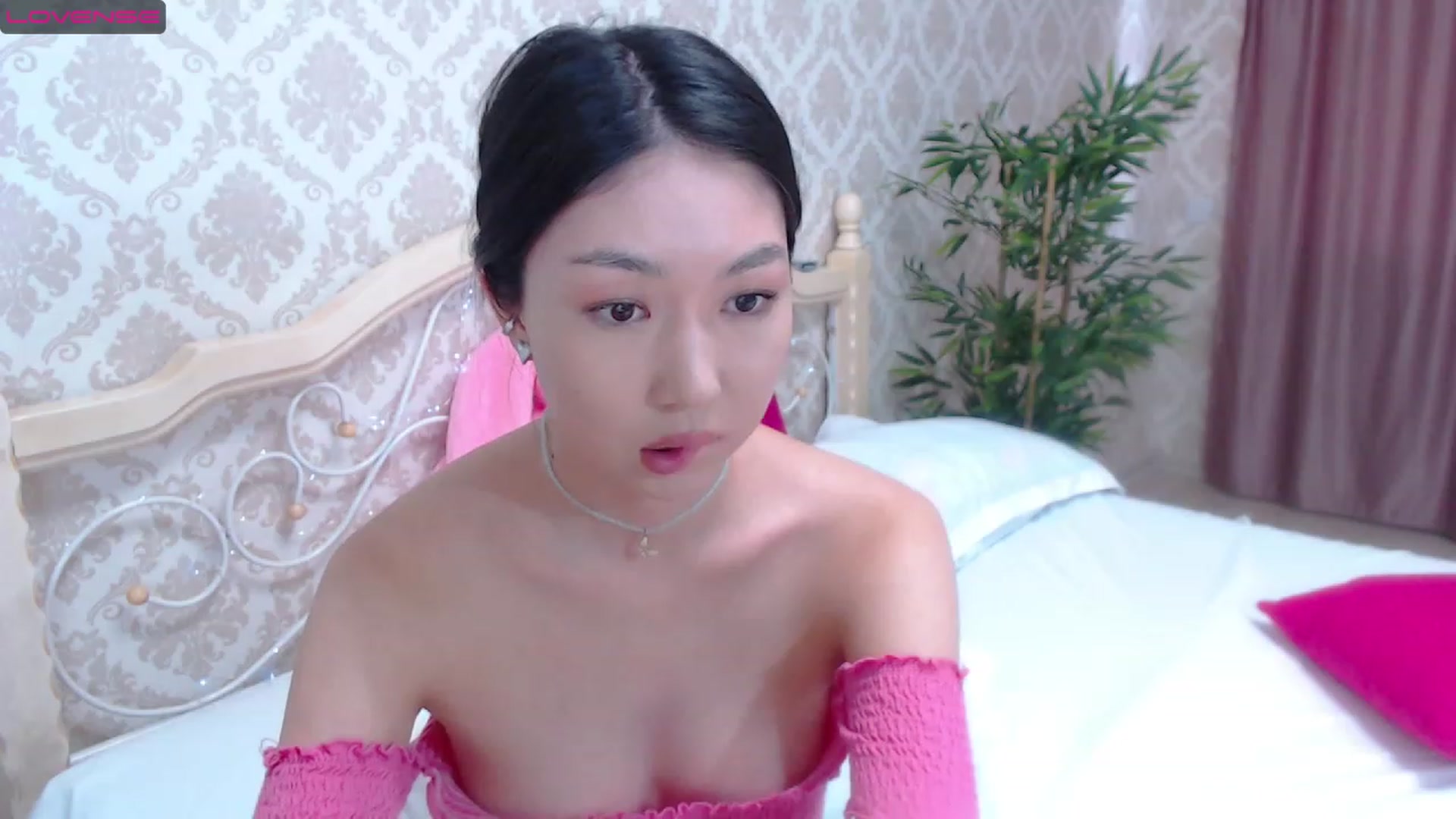 Gallery image thumbnail from blackfoxi's myfreecams stream on, 05/21/2023, 14:31 image 12 of 20