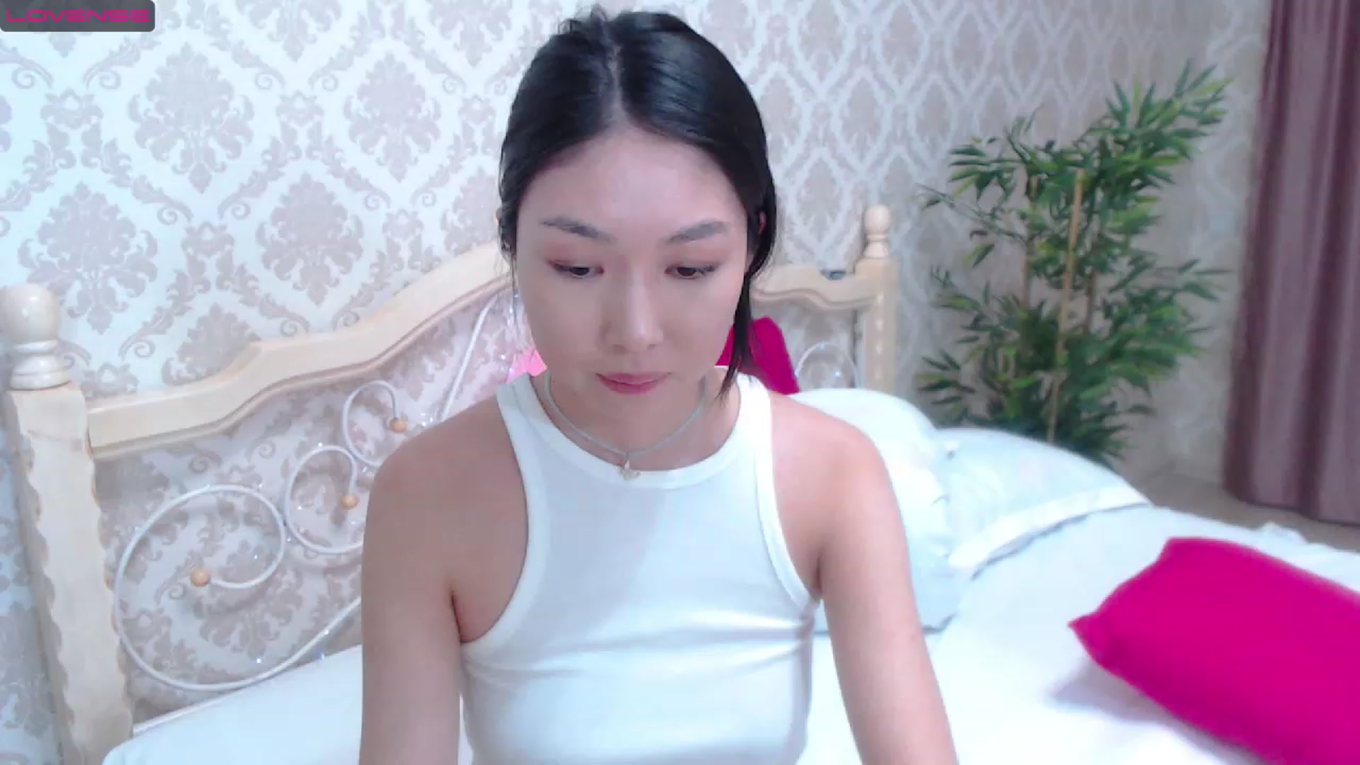 Gallery image thumbnail from blackfoxi's myfreecams stream on, 05/21/2023, 17:34 image 9 of 20