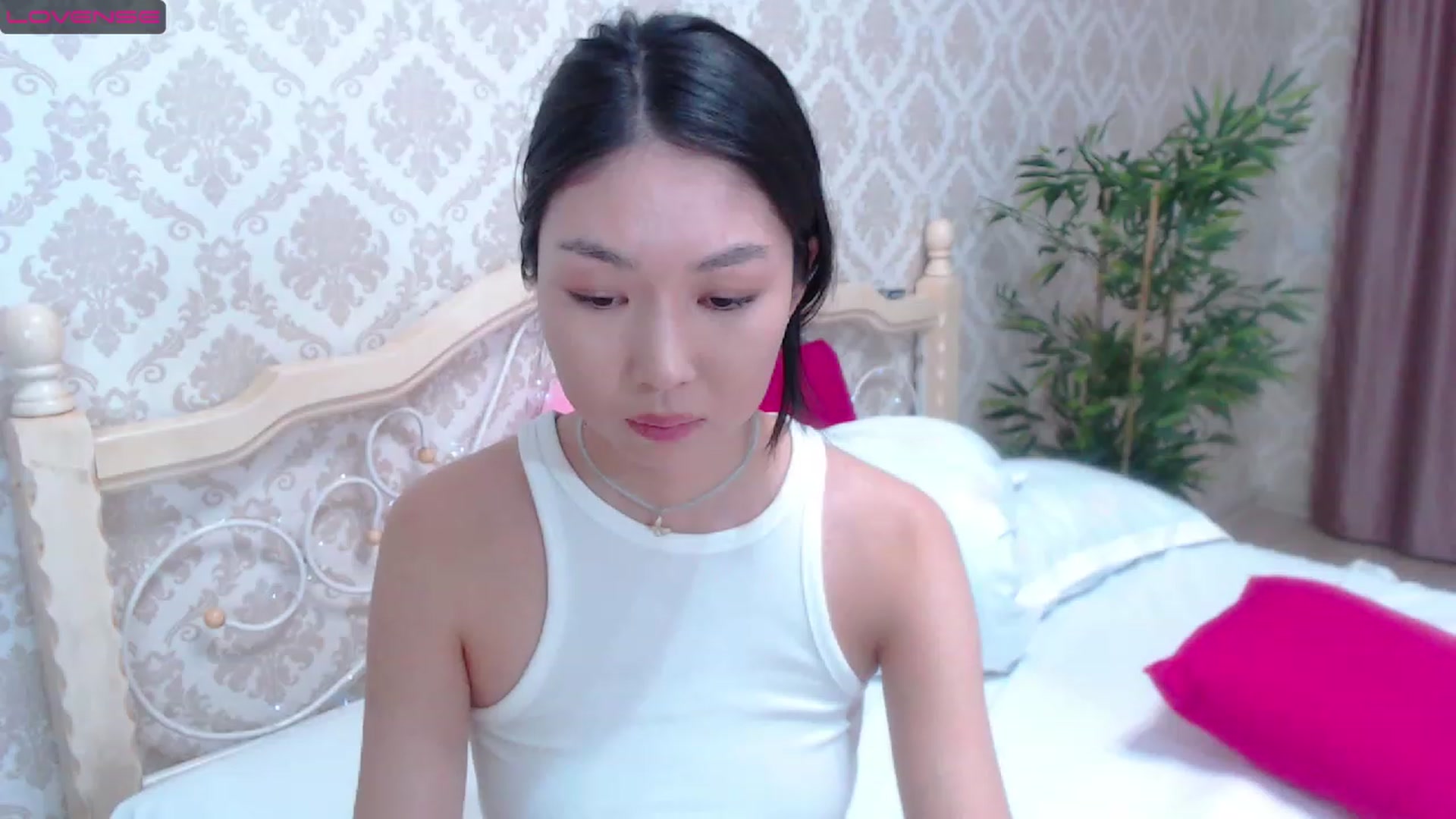 Gallery image thumbnail from blackfoxi's myfreecams stream on, 05/21/2023, 17:34 image 18 of 20