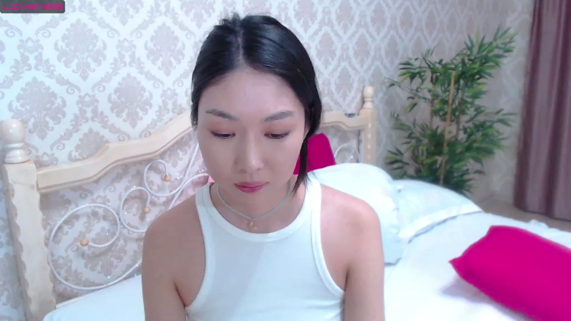 Gallery image thumbnail from blackfoxi's myfreecams stream on, 05/21/2023, 17:34 image 6 of 20