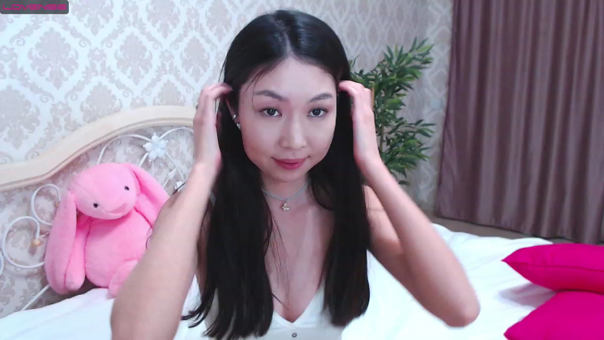 Gallery image thumbnail from blackfoxi's myfreecams stream on, 05/22/2023, 15:43 image 10 of 20