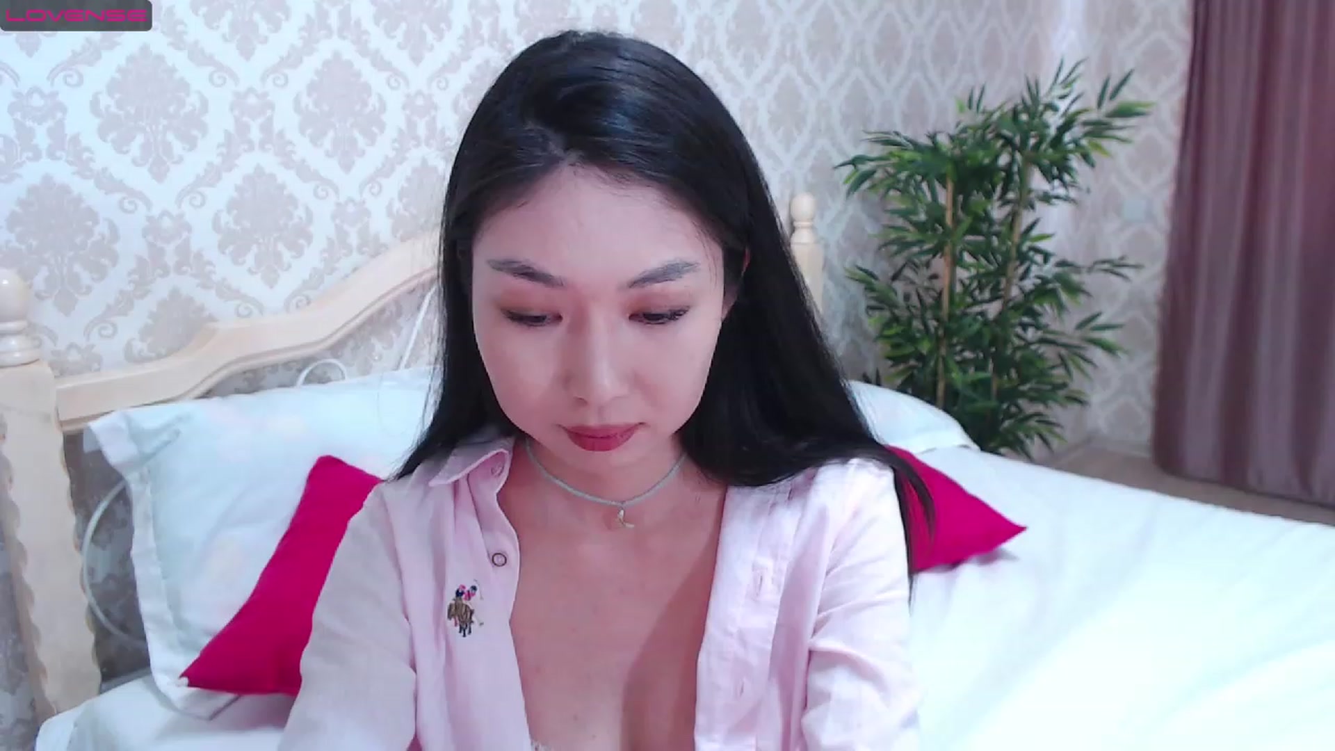 Gallery image thumbnail from blackfoxi's myfreecams stream on, 05/24/2023, 12:33 image 7 of 20