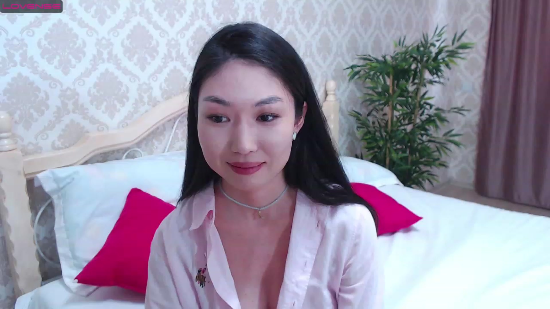 Gallery image thumbnail from blackfoxi's myfreecams stream on, 05/24/2023, 12:33 image 5 of 20