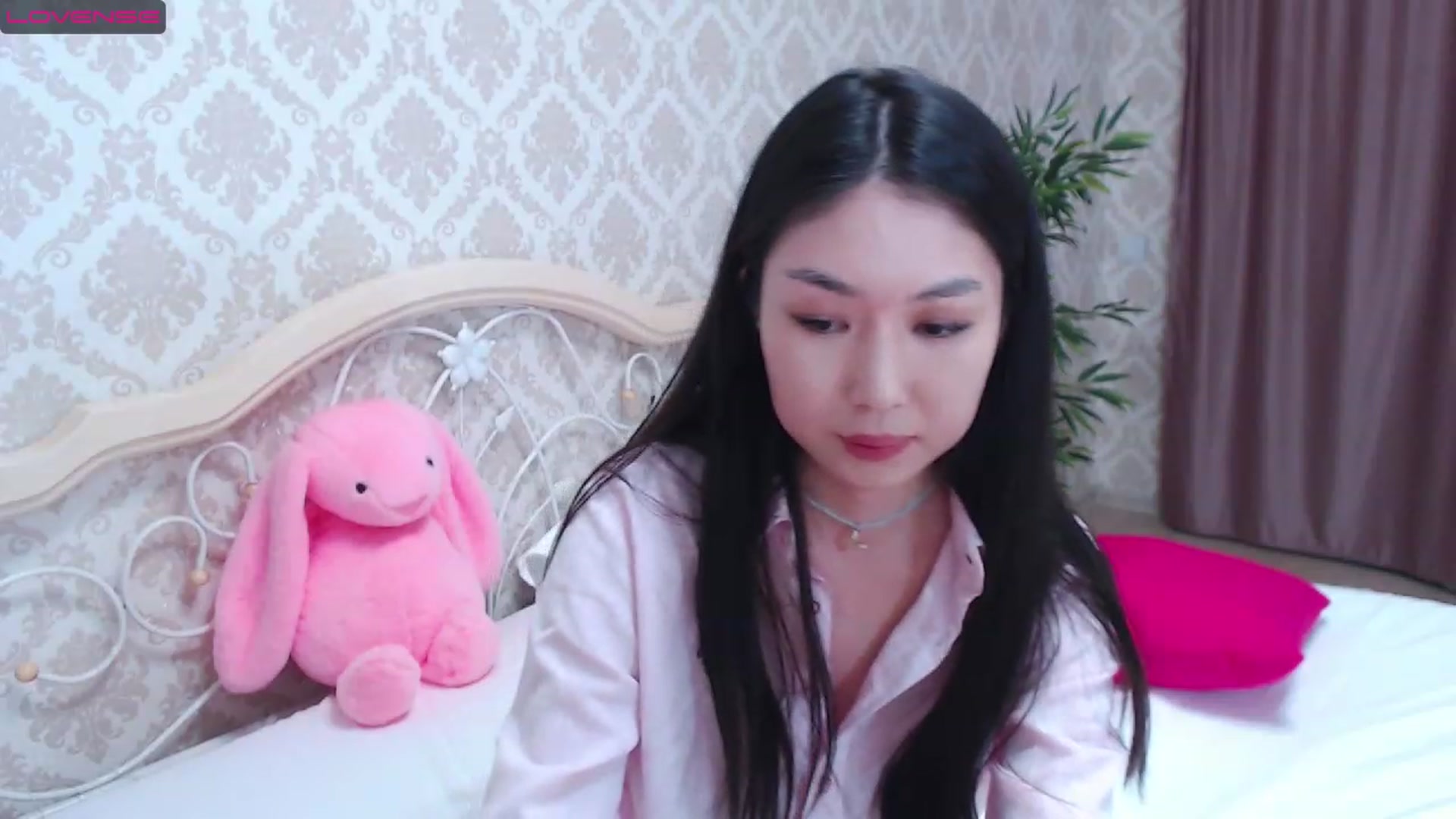 Gallery image thumbnail from blackfoxi's myfreecams stream on, 05/24/2023, 15:09 image 3 of 20