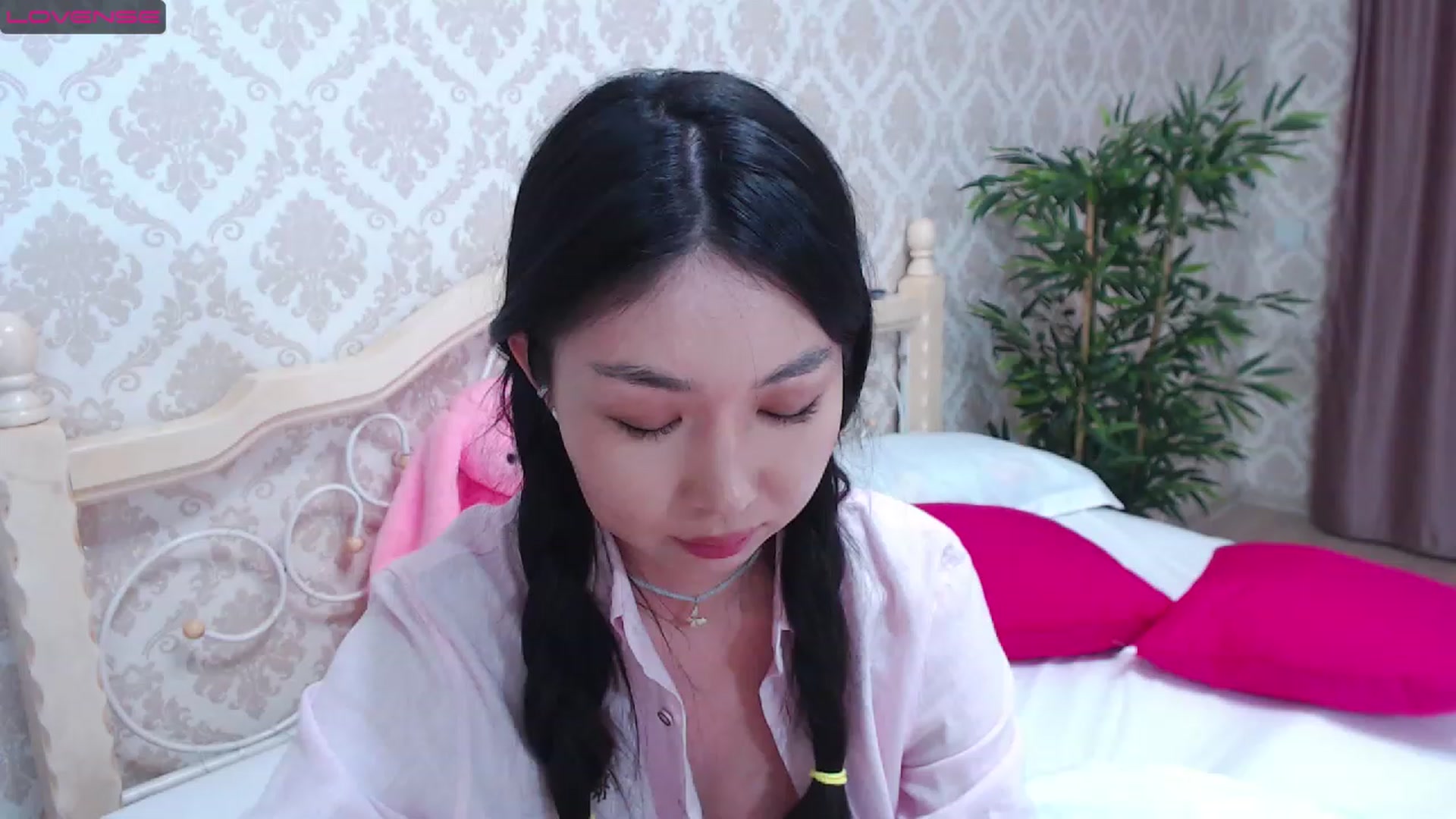 Gallery image thumbnail from blackfoxi's myfreecams stream on, 05/24/2023, 16:00 image 12 of 20