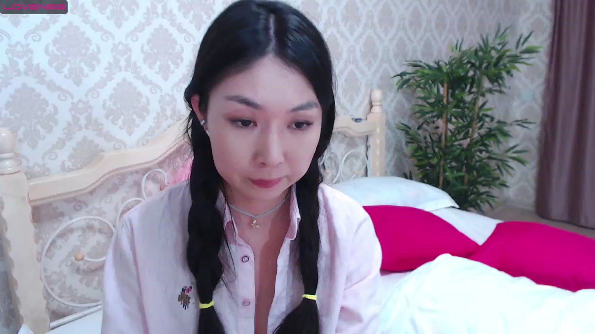Gallery image thumbnail from blackfoxi's myfreecams stream on, 05/24/2023, 16:00 image 1 of 20