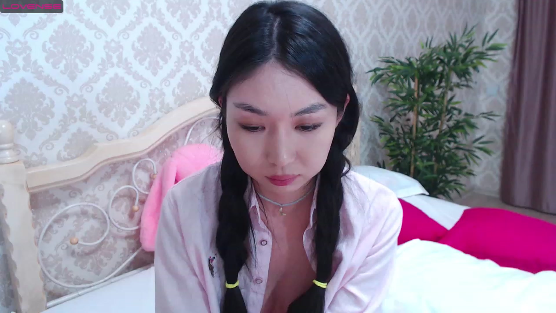 Gallery image thumbnail from blackfoxi's myfreecams stream on, 05/24/2023, 16:00 image 4 of 20