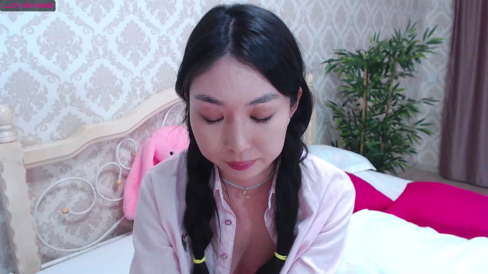 Gallery image thumbnail from blackfoxi's myfreecams stream on, 05/24/2023, 16:00 image 5 of 20