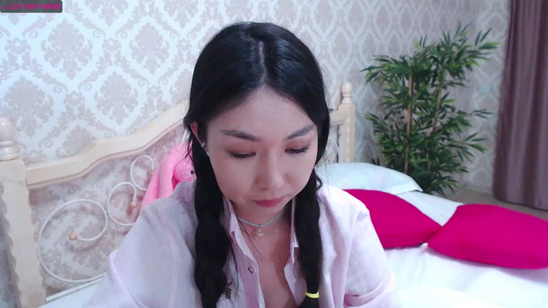 Gallery image thumbnail from blackfoxi's myfreecams stream on, 05/24/2023, 16:00 image 13 of 20