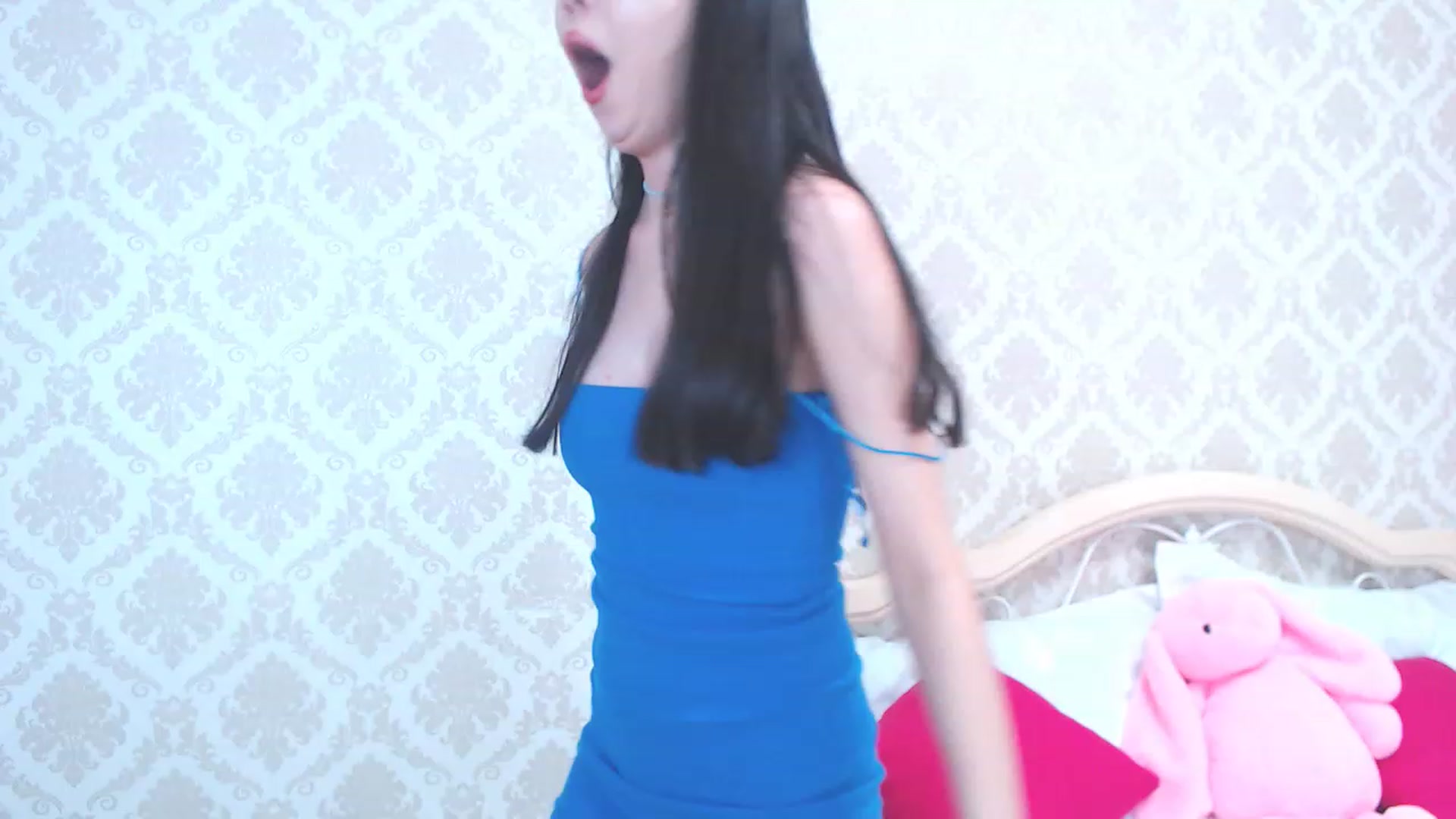 Gallery image thumbnail from blackfoxi's myfreecams stream on, 05/27/2023, 12:28 image 4 of 20