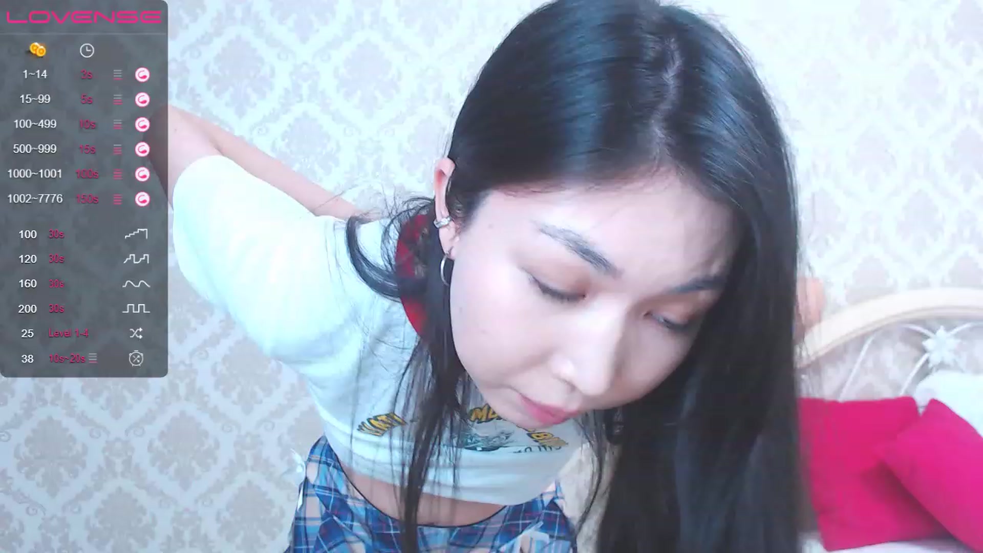 Gallery image thumbnail from blackfoxi's myfreecams stream on, 05/28/2023, 14:13 image 7 of 20