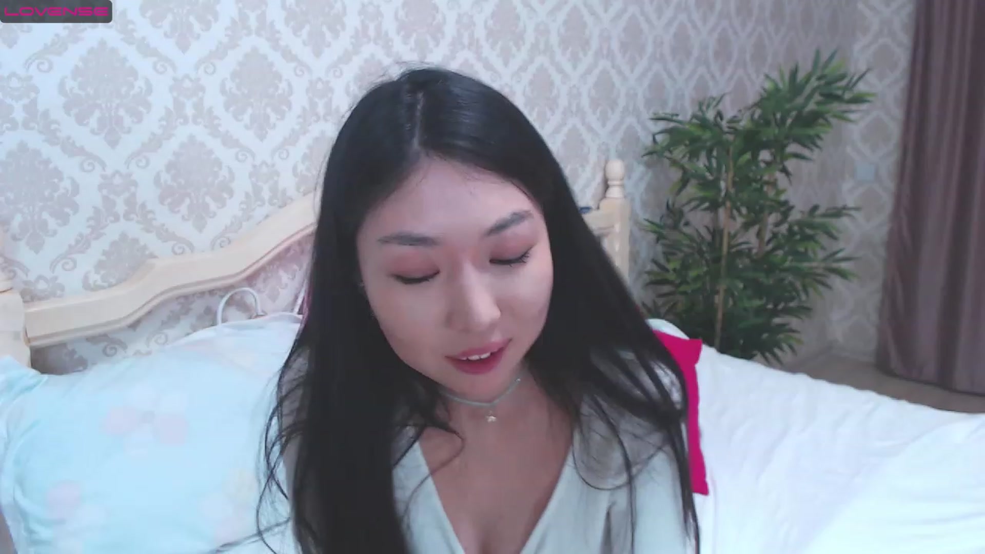 Gallery image thumbnail from blackfoxi's myfreecams stream on, 05/30/2023, 15:25 image 6 of 20
