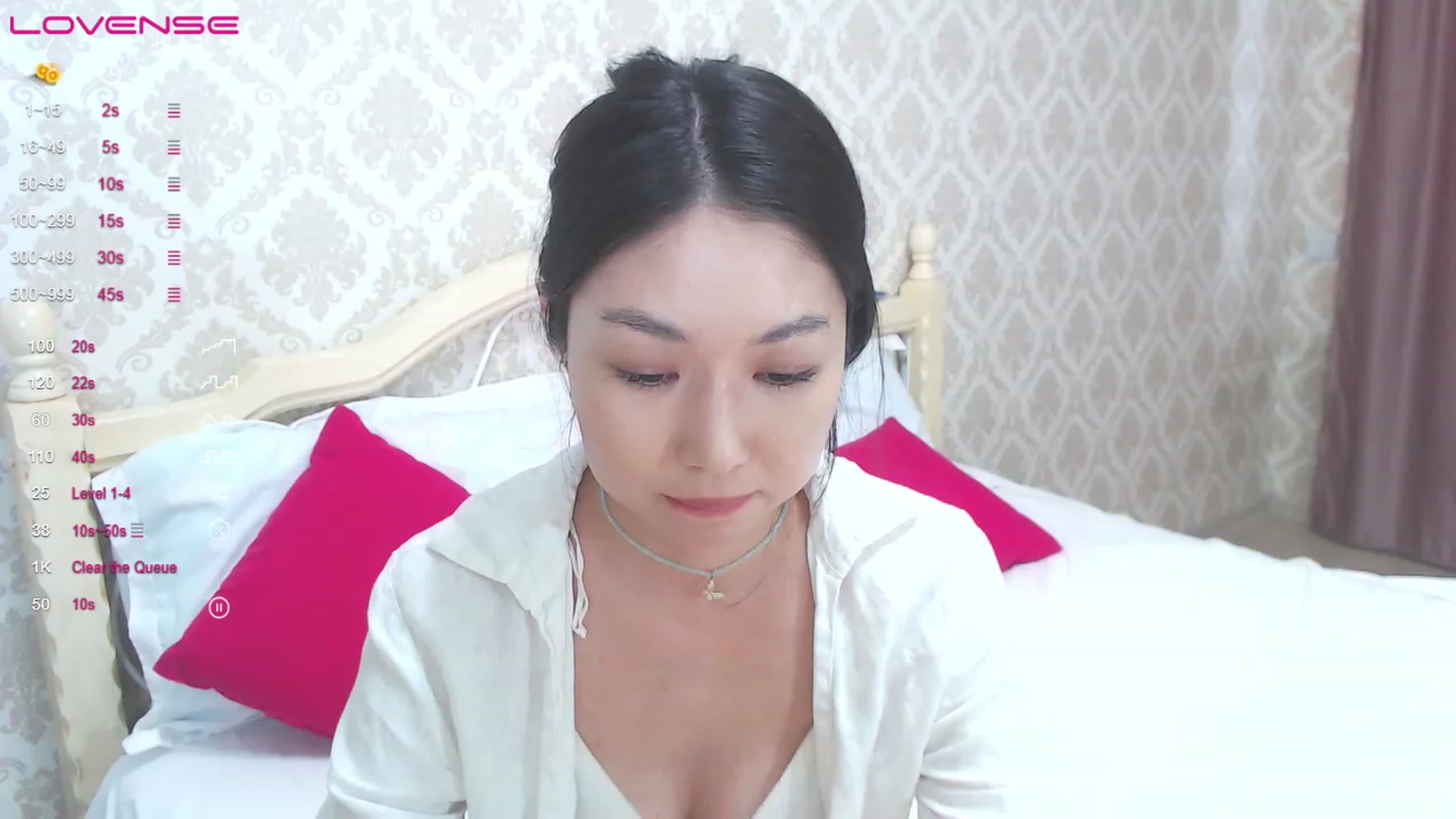 Gallery image thumbnail from blackfoxi's myfreecams stream on, 06/06/2023, 12:33 image 17 of 20