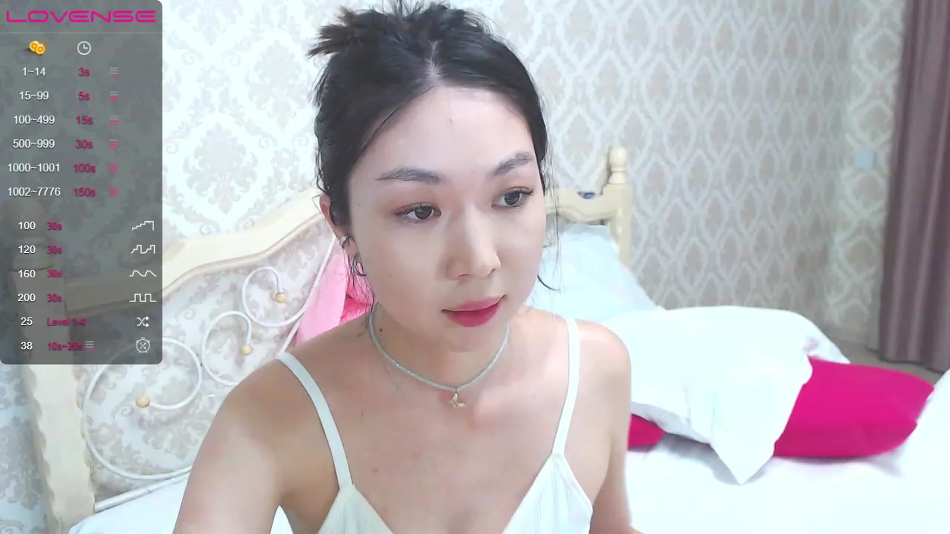 Gallery image thumbnail from blackfoxi's myfreecams stream on, 06/12/2023, 17:20 image 20 of 20