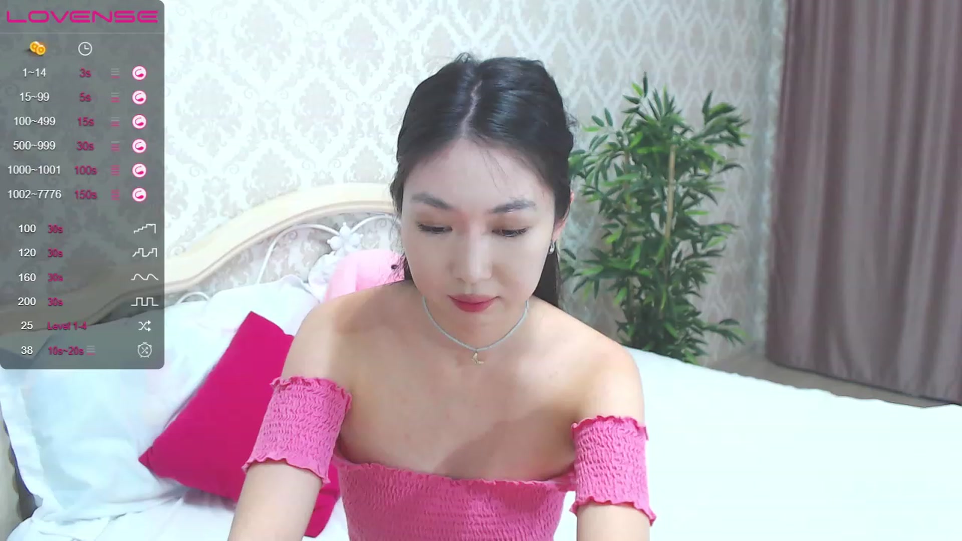 Gallery image thumbnail from blackfoxi's myfreecams stream on, 06/21/2023, 10:31 image 9 of 20