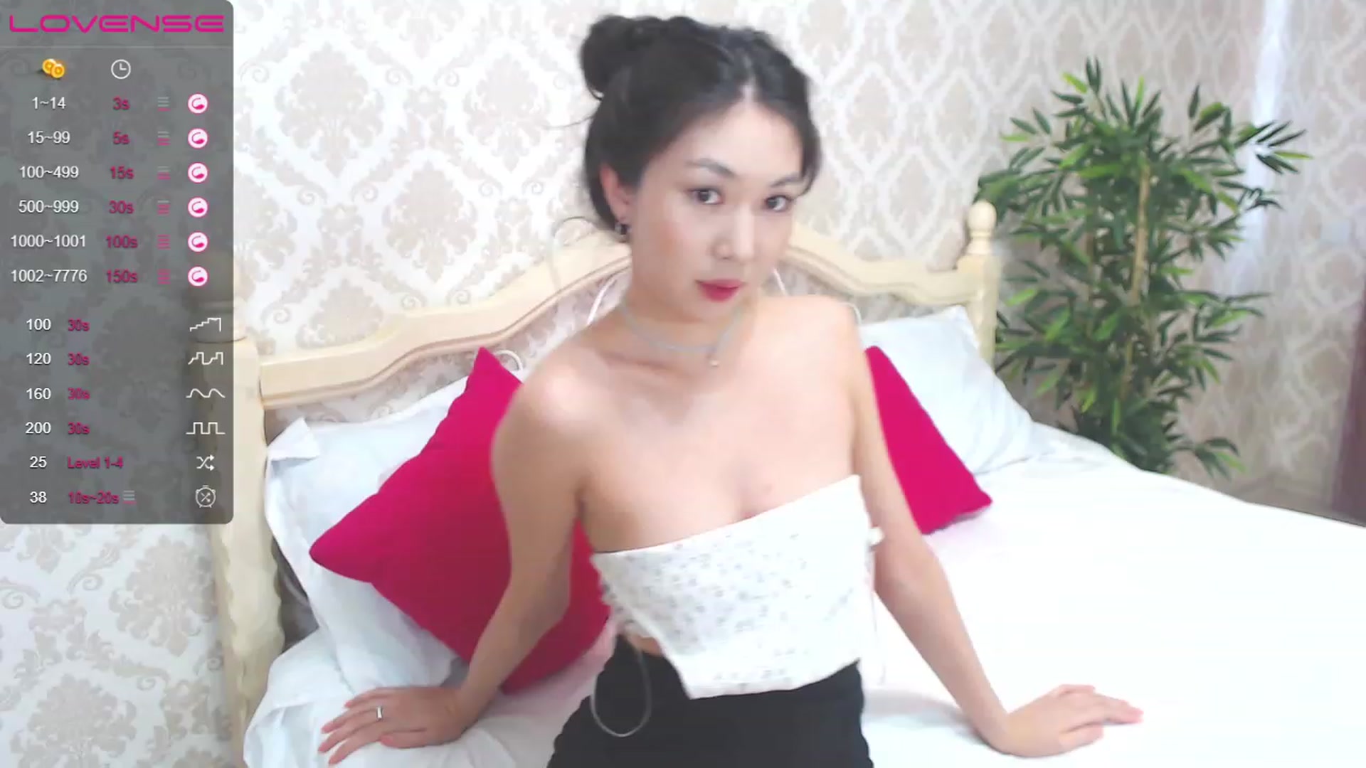 Gallery image thumbnail from blackfoxi's myfreecams stream on, 06/26/2023, 13:35 image 2 of 20