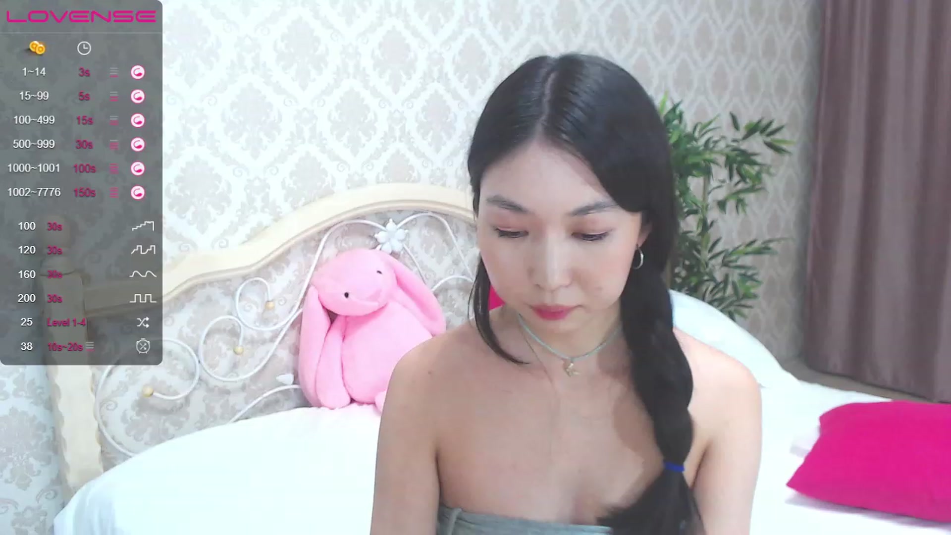 Gallery image thumbnail from blackfoxi's myfreecams stream on, 06/27/2023, 15:30 image 13 of 20