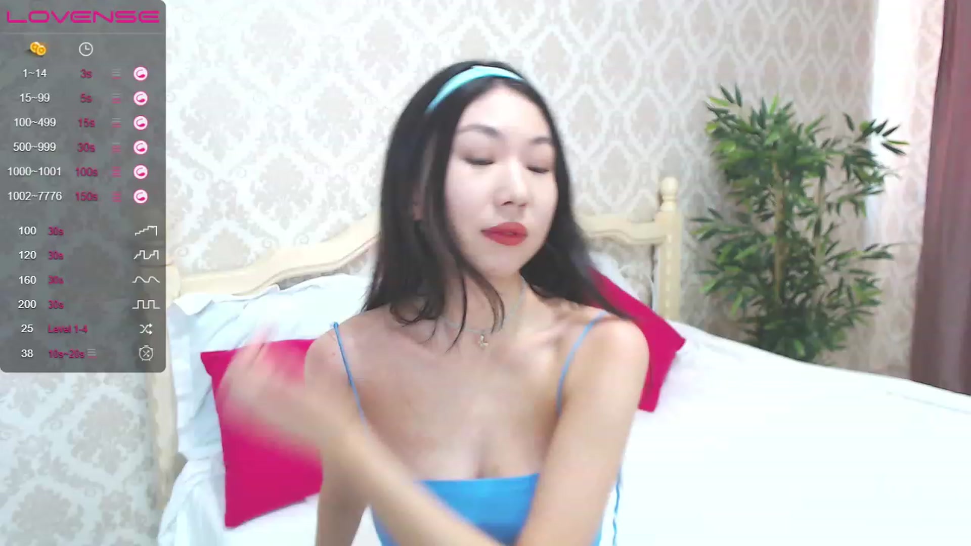 Gallery image thumbnail from blackfoxi's myfreecams stream on, 06/29/2023, 09:04 image 18 of 20