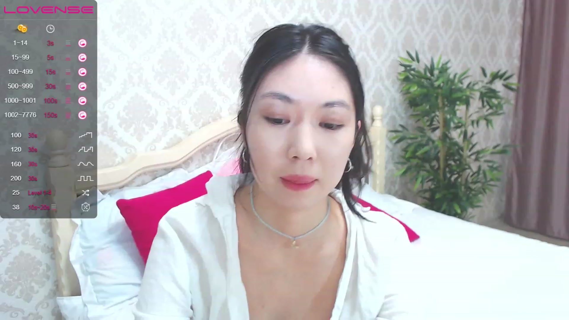 Gallery image thumbnail from blackfoxi's myfreecams stream on, 06/30/2023, 12:18 image 16 of 20