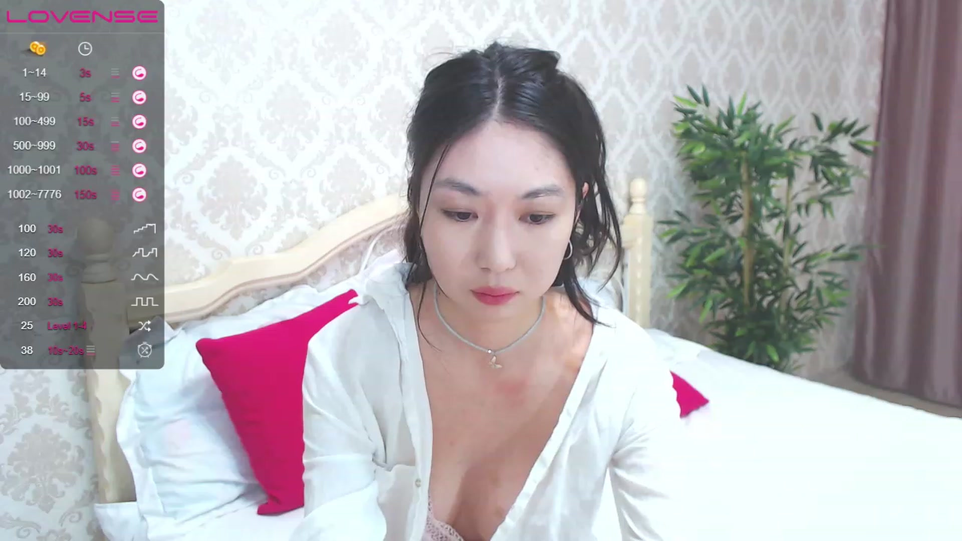 Gallery image thumbnail from blackfoxi's myfreecams stream on, 06/30/2023, 12:18 image 18 of 20
