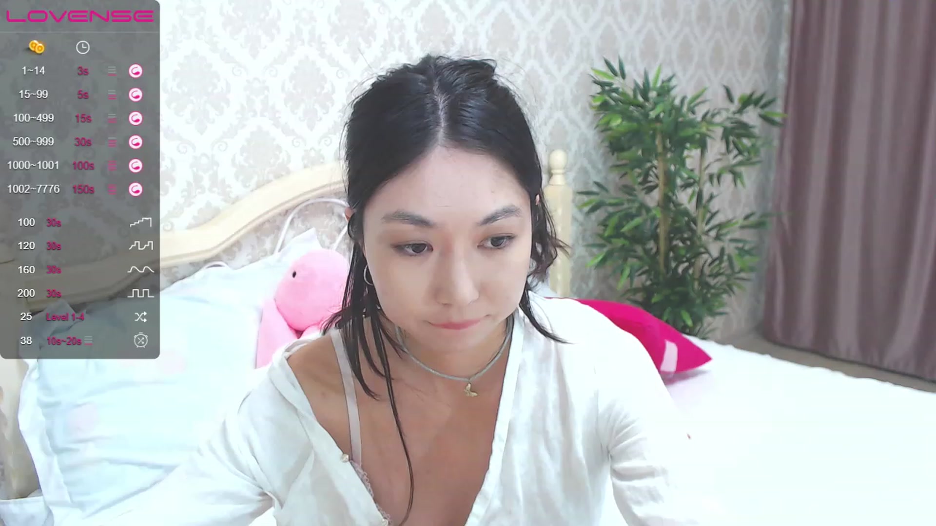 Gallery image thumbnail from blackfoxi's myfreecams stream on, 06/30/2023, 16:45 image 5 of 20