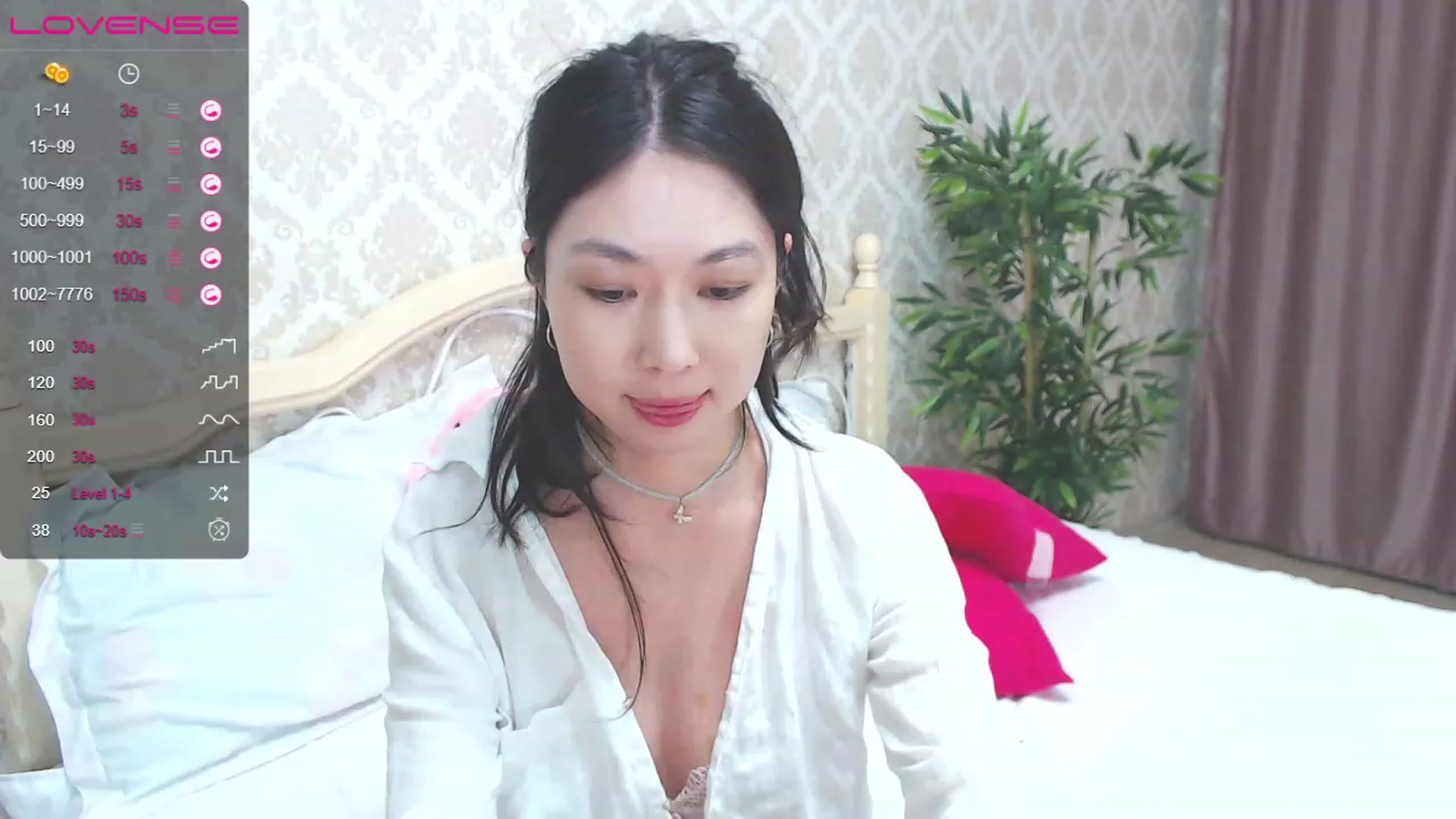 Gallery image thumbnail from blackfoxi's myfreecams stream on, 06/30/2023, 16:45 image 1 of 20