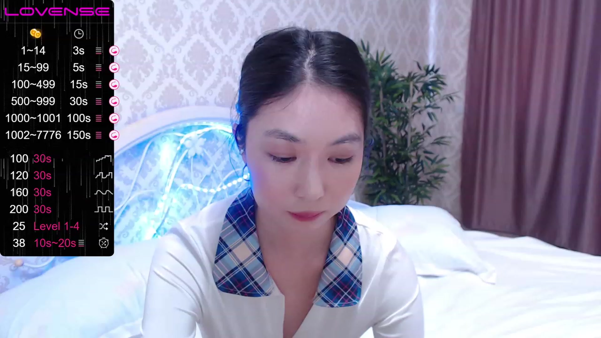 Gallery image thumbnail from blackfoxi's myfreecams stream on, 07/12/2023, 12:44 image 19 of 20