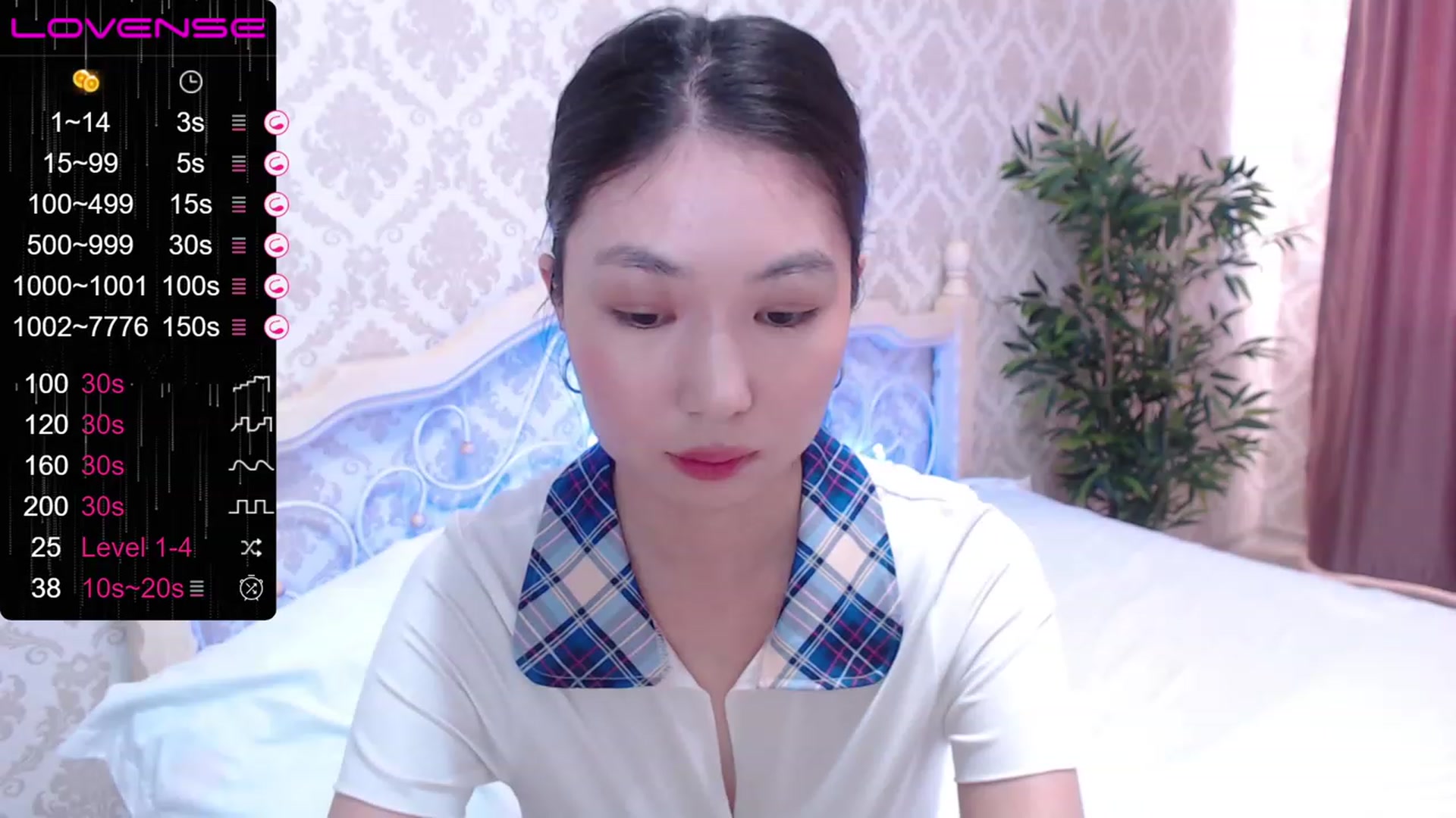 Gallery image thumbnail from blackfoxi's myfreecams stream on, 07/12/2023, 12:44 image 9 of 20