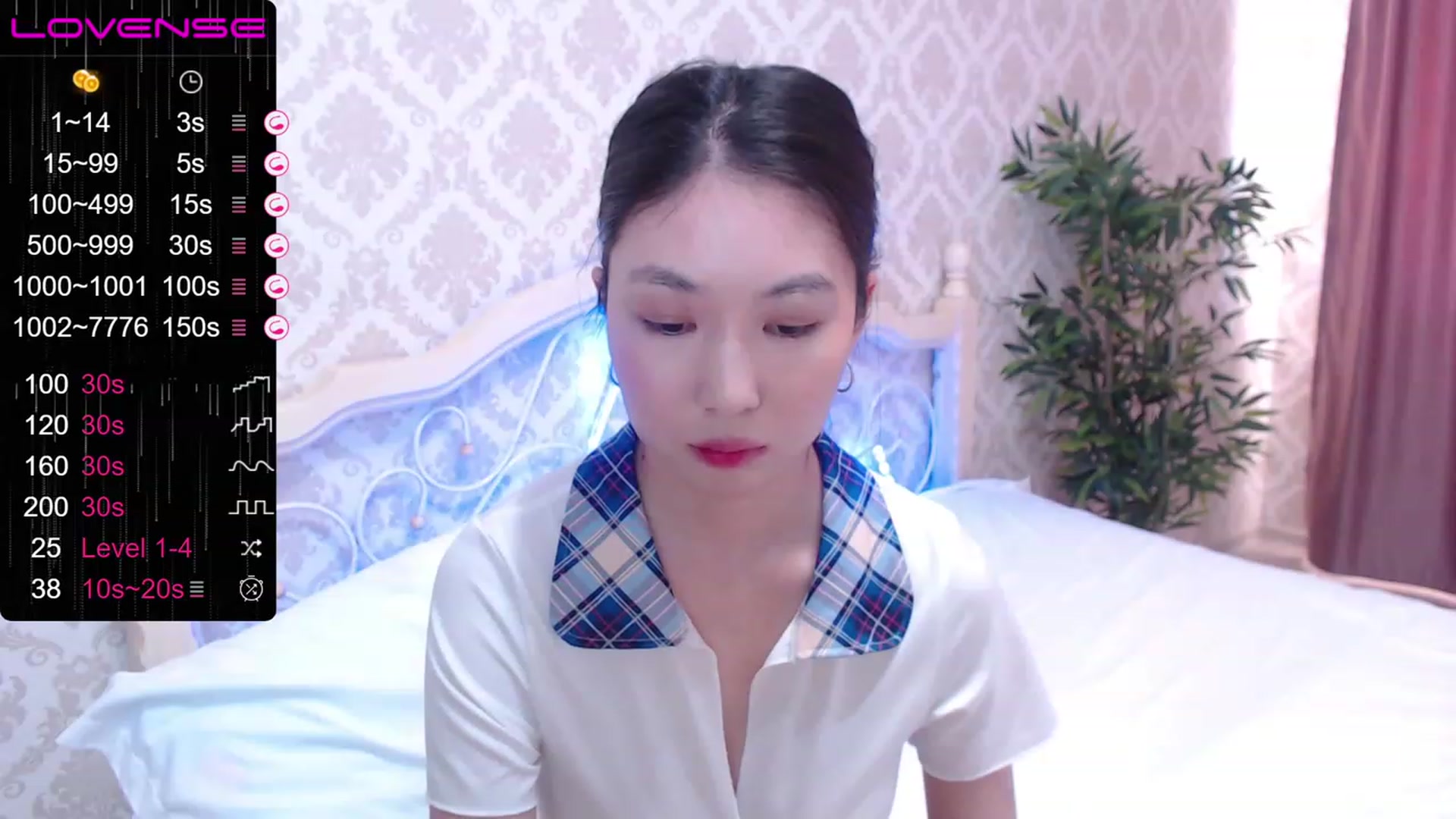 Gallery image thumbnail from blackfoxi's myfreecams stream on, 07/12/2023, 12:44 image 11 of 20