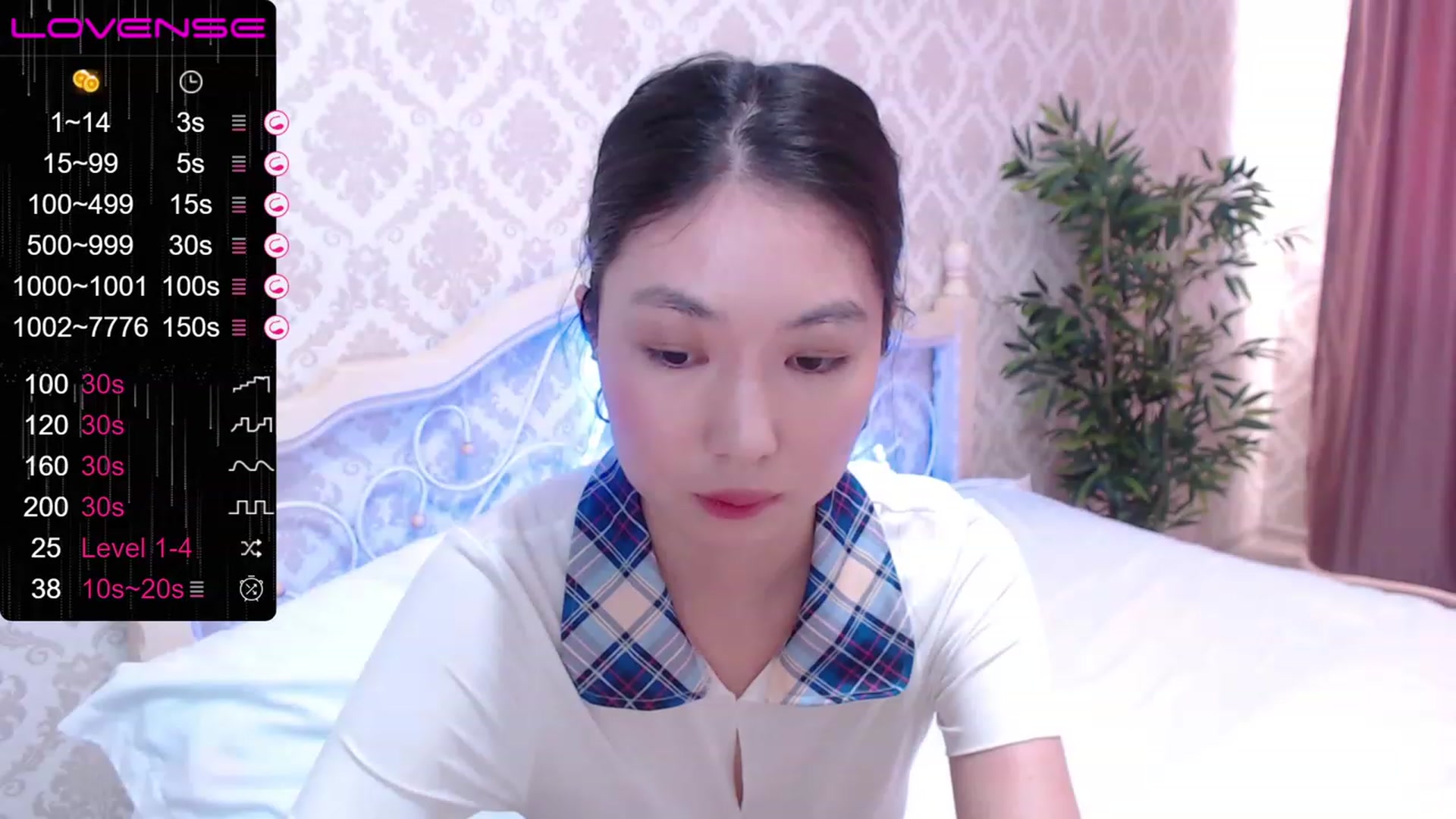 Gallery image thumbnail from blackfoxi's myfreecams stream on, 07/12/2023, 12:44 image 14 of 20