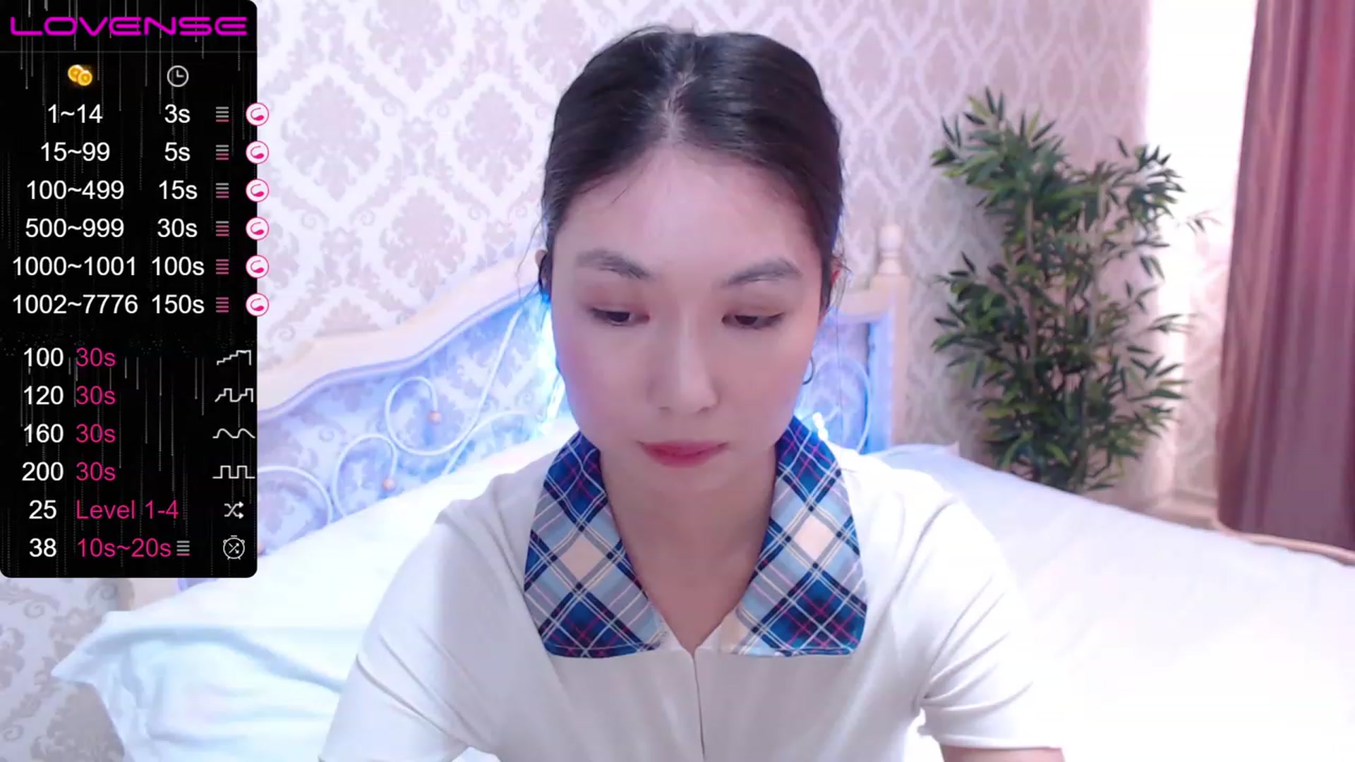 Gallery image thumbnail from blackfoxi's myfreecams stream on, 07/12/2023, 12:44 image 13 of 20