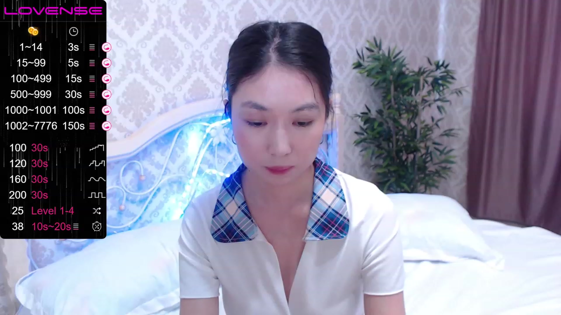Gallery image thumbnail from blackfoxi's myfreecams stream on, 07/12/2023, 15:54 image 1 of 20