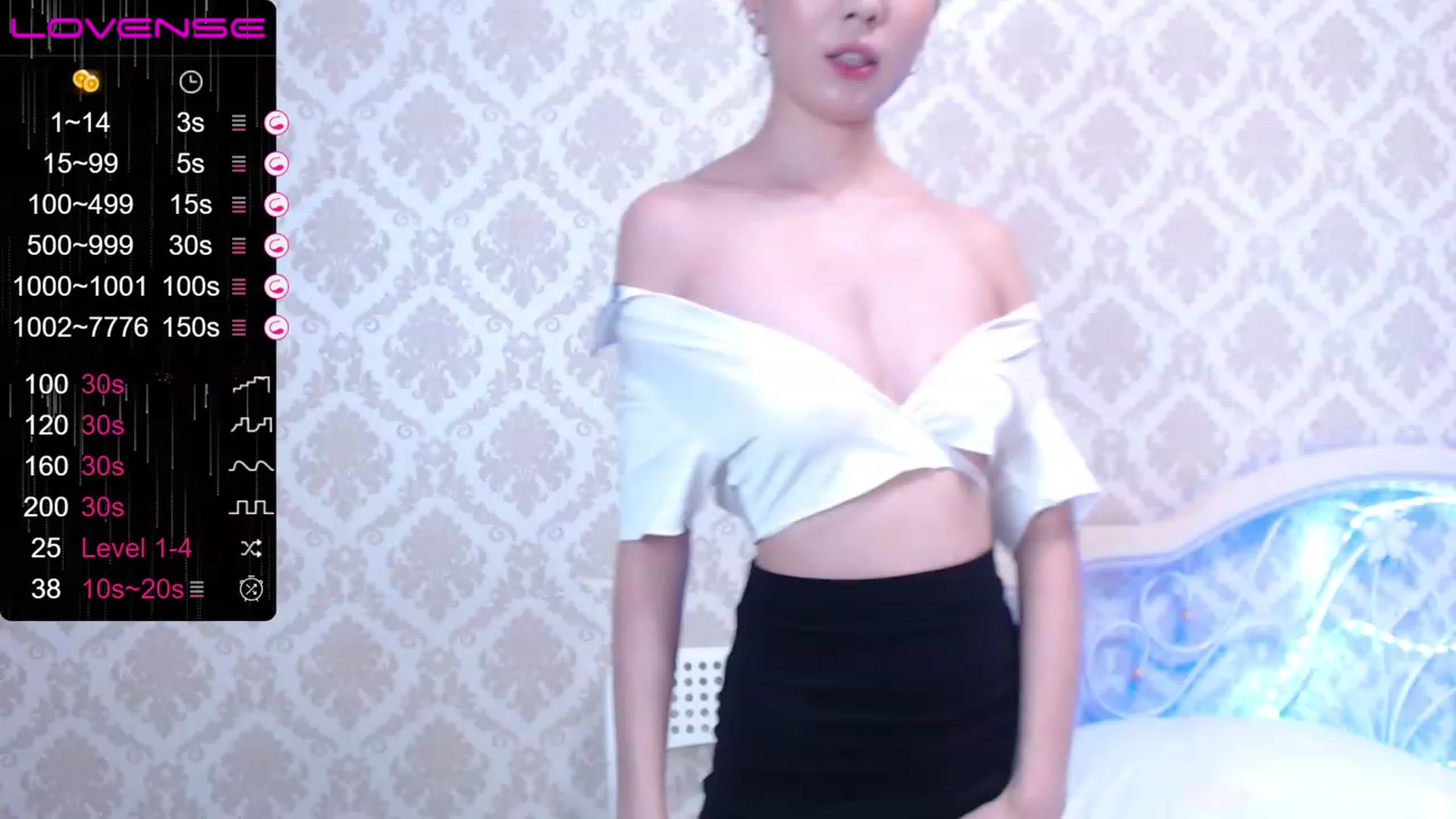 Gallery image thumbnail from blackfoxi's myfreecams stream on, 07/12/2023, 15:54 image 5 of 20