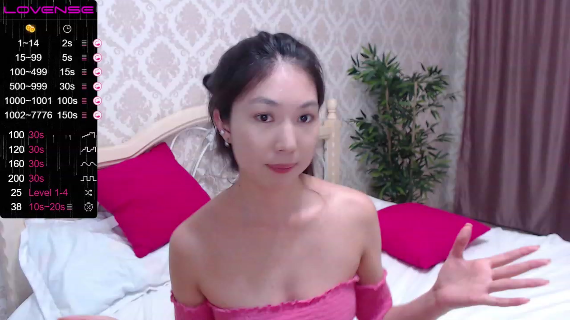 Gallery image thumbnail from blackfoxi's myfreecams stream on, 07/13/2023, 15:46 image 13 of 20