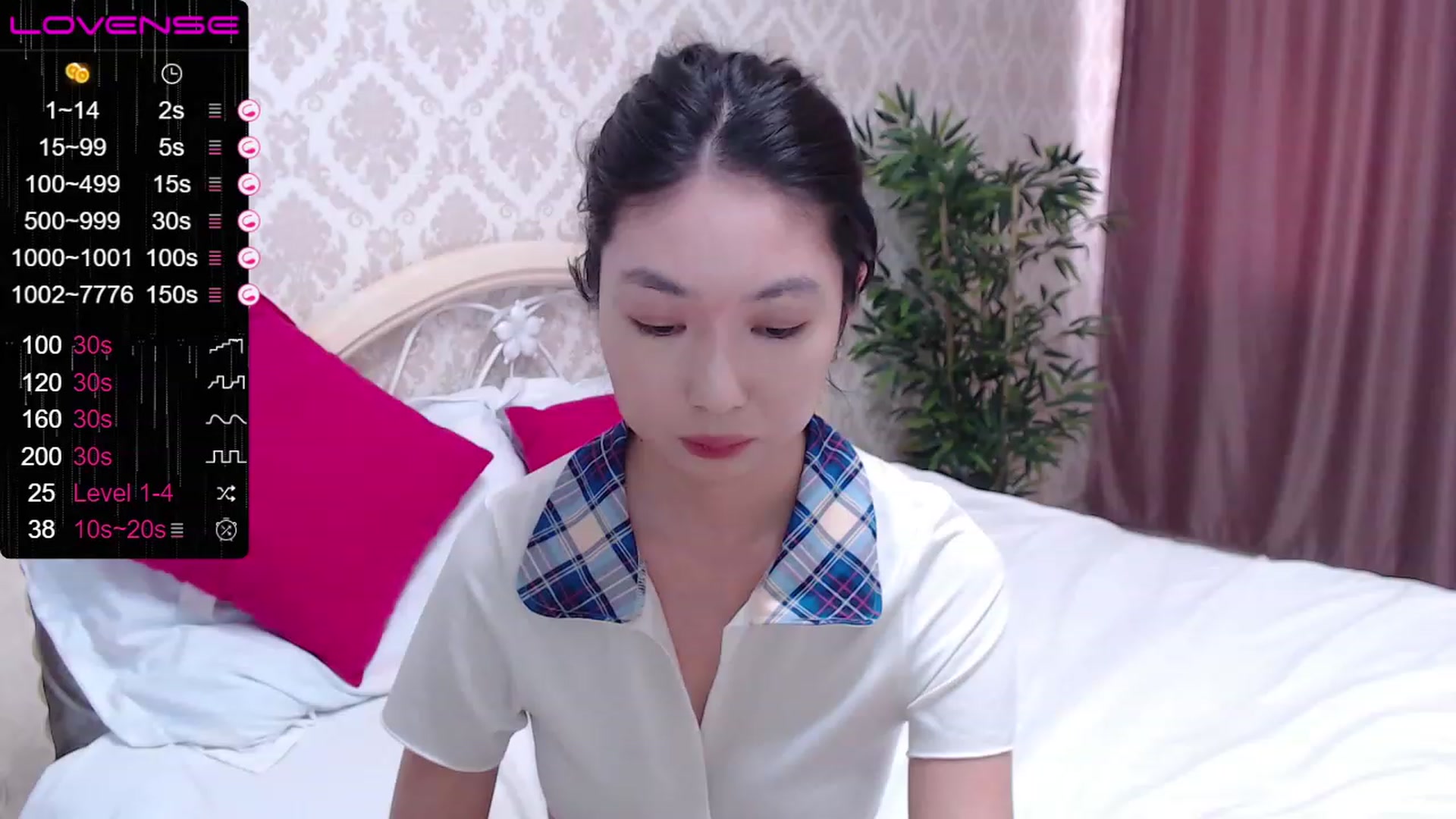 Gallery image thumbnail from blackfoxi's myfreecams stream on, 07/14/2023, 11:15 image 1 of 20