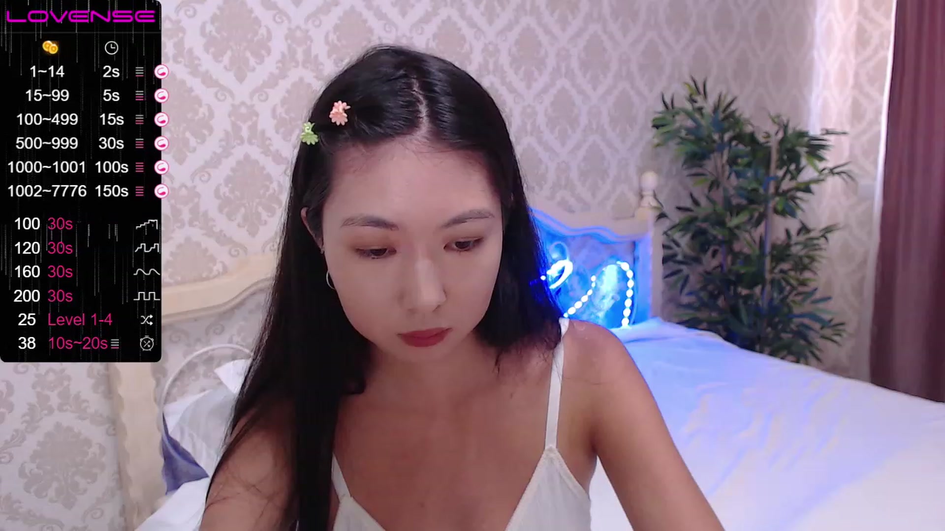 Gallery image thumbnail from blackfoxi's myfreecams stream on, 07/26/2023, 09:36 image 17 of 20