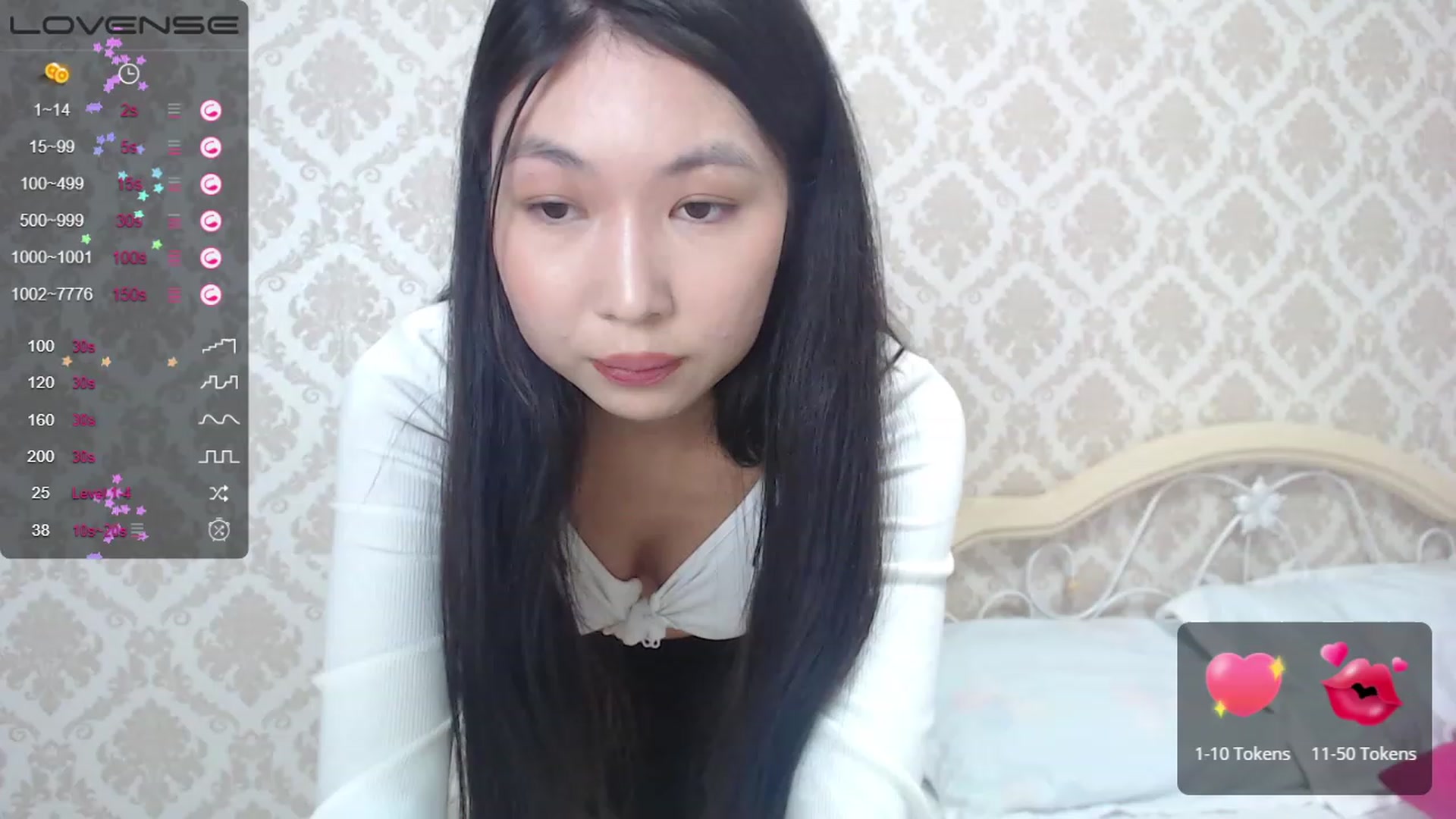 Gallery image thumbnail from blackfoxi's myfreecams stream on, 09/08/2023, 12:05 image 16 of 20