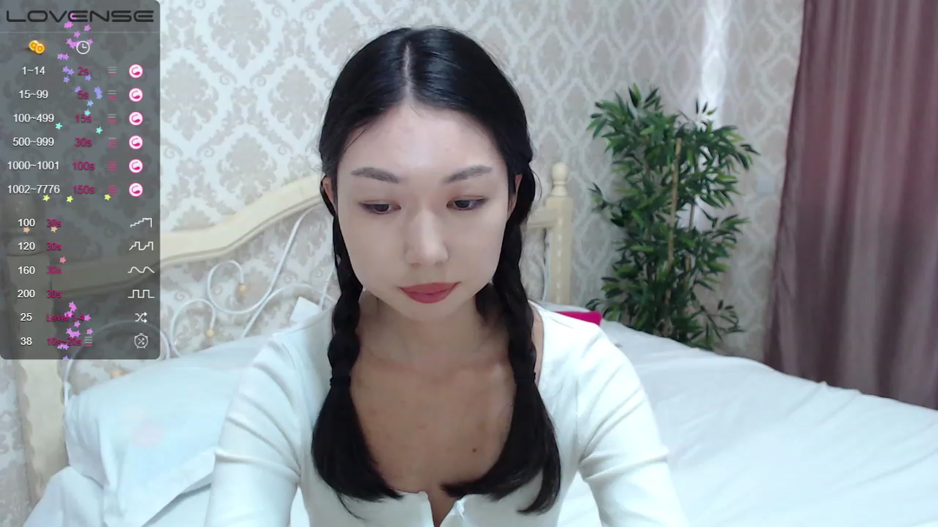 Gallery image thumbnail from blackfoxi's myfreecams stream on, 09/19/2023, 11:49 image 9 of 20