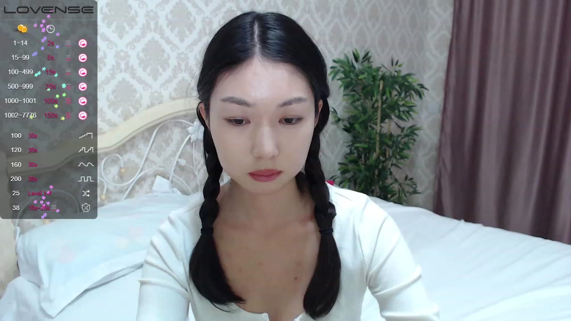 Gallery image thumbnail from blackfoxi's myfreecams stream on, 09/19/2023, 12:59 image 18 of 20