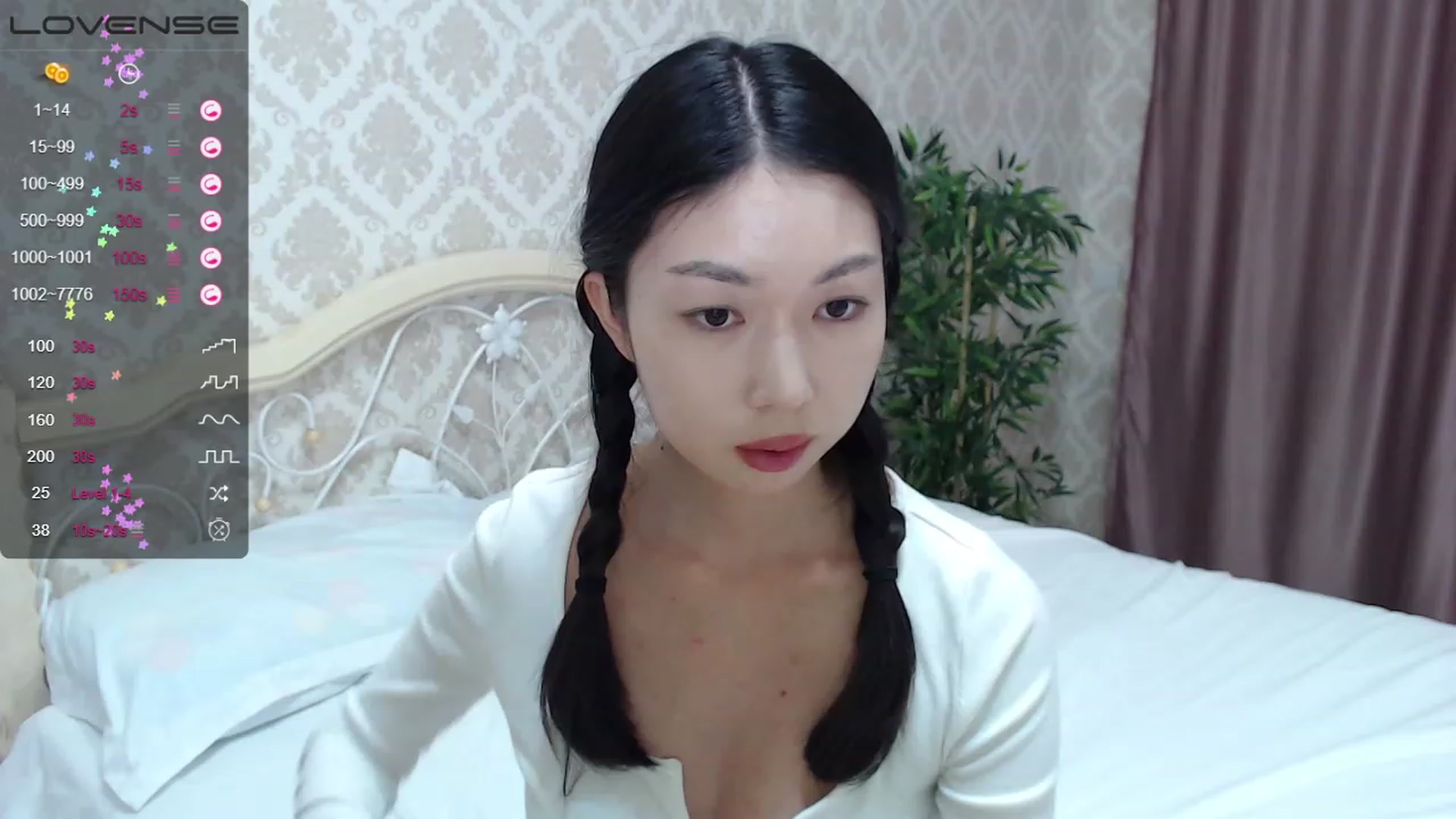 Gallery image thumbnail from blackfoxi's myfreecams stream on, 09/19/2023, 12:59 image 10 of 20