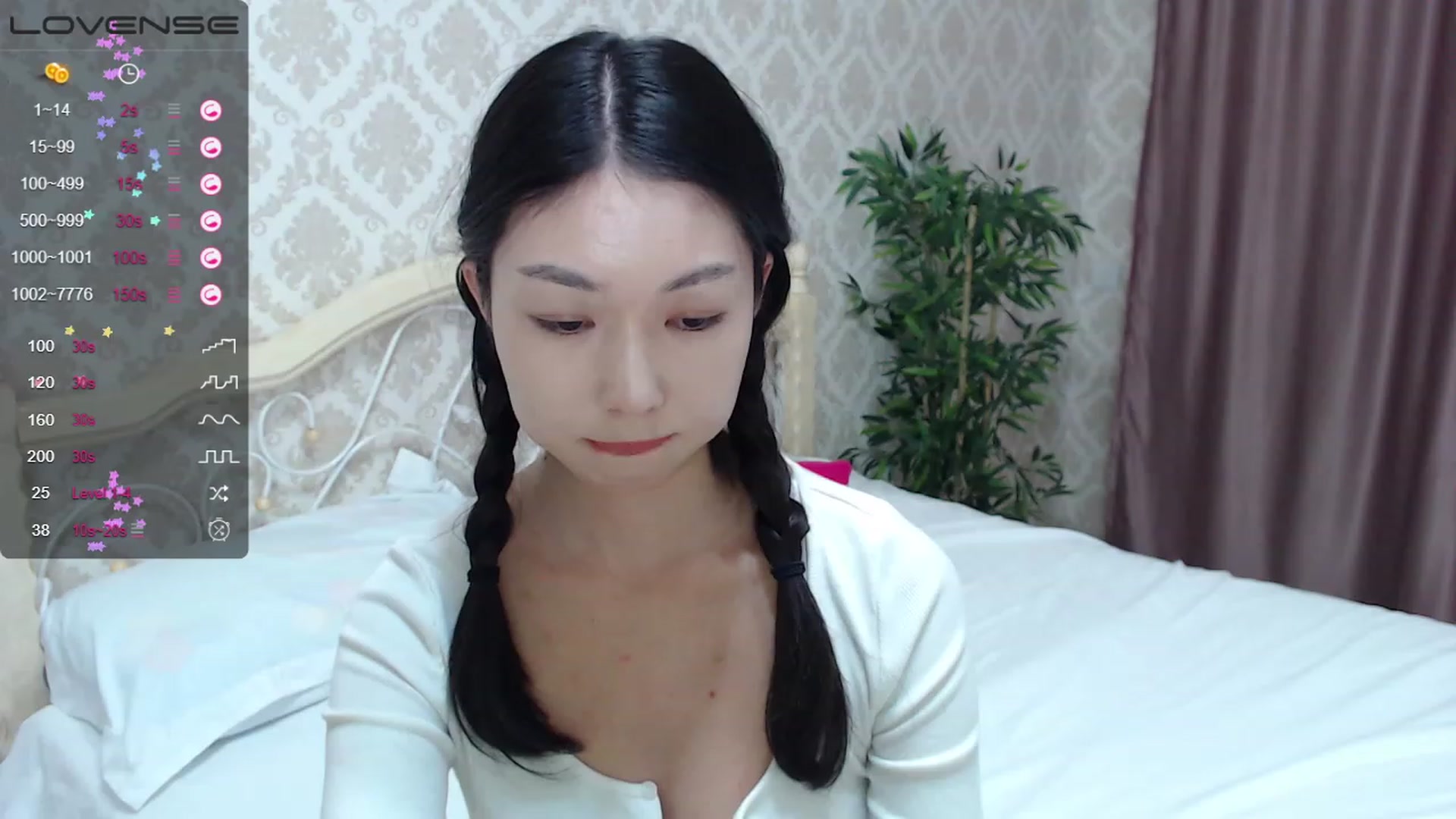 Gallery image thumbnail from blackfoxi's myfreecams stream on, 09/19/2023, 12:59 image 12 of 20
